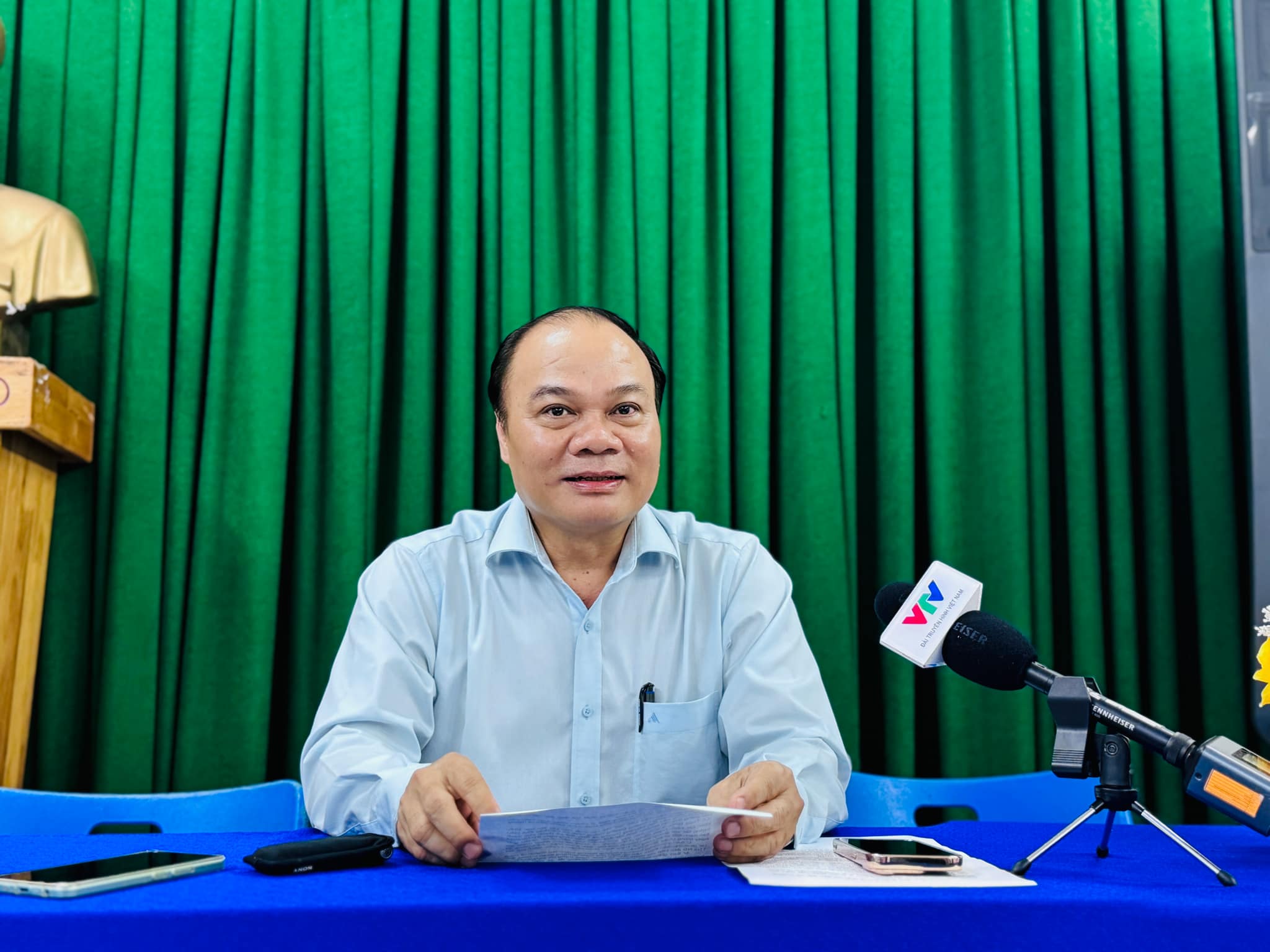 Đại diện phòng GD&ĐT và nhà trường đến làm việc với cô giáo "dỗi” nội dung gì?- Ảnh 1. Đại diện phòng GD&ĐT và nhà trường đến làm việc với cô giáo "dỗi” nội dung gì?- Ảnh 1.