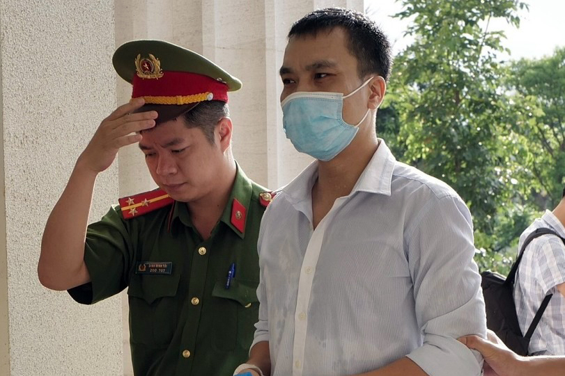 Một cựu công an bị cáo buộc che giấu tội phạm đại án chuyến bay giải cứu- Ảnh 1. Một cựu công an bị cáo buộc che giấu tội phạm đại án chuyến bay giải cứu- Ảnh 1.