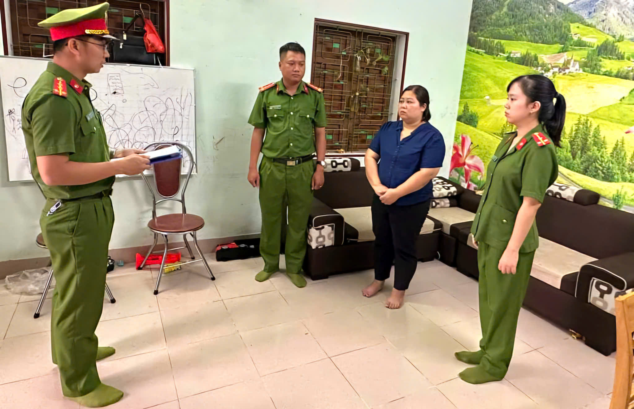 Nữ cộng tác viên lừa công ty chủ quản, chiếm đoạt 5 tỷ đồng- Ảnh 1.