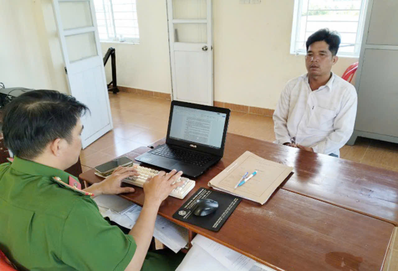 Giả danh giáo viên đặt hàng cho trường để lừa đảo- Ảnh 1. Giả danh giáo viên đặt hàng cho trường để lừa đảo- Ảnh 1.