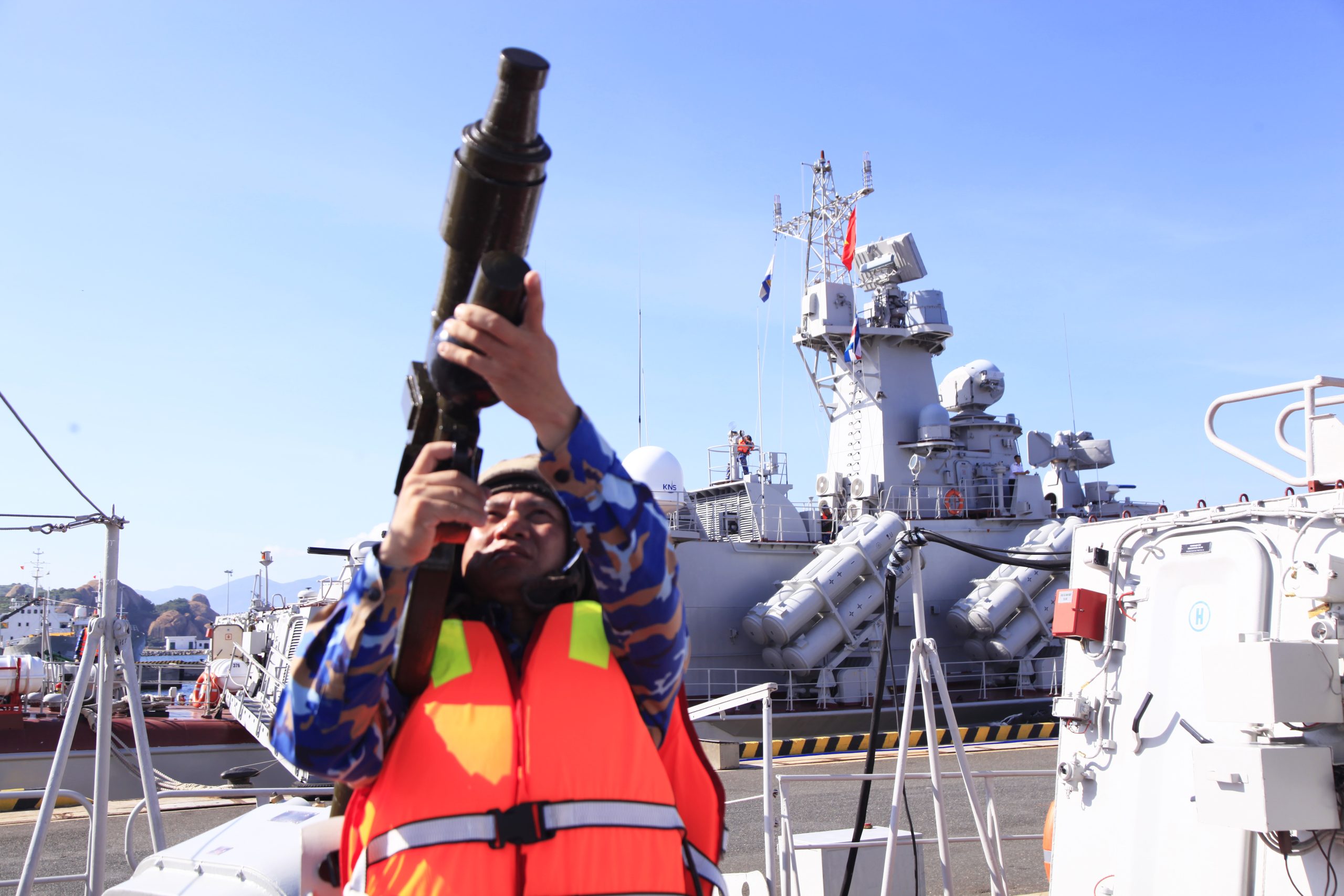 Bộ Tư lệnh Vùng 4 kiểm tra kết quả xây dựng đơn vị vững mạnh toàn diện “mẫu mực, tiêu biểu” năm 2024 tại Lữ đoàn 162