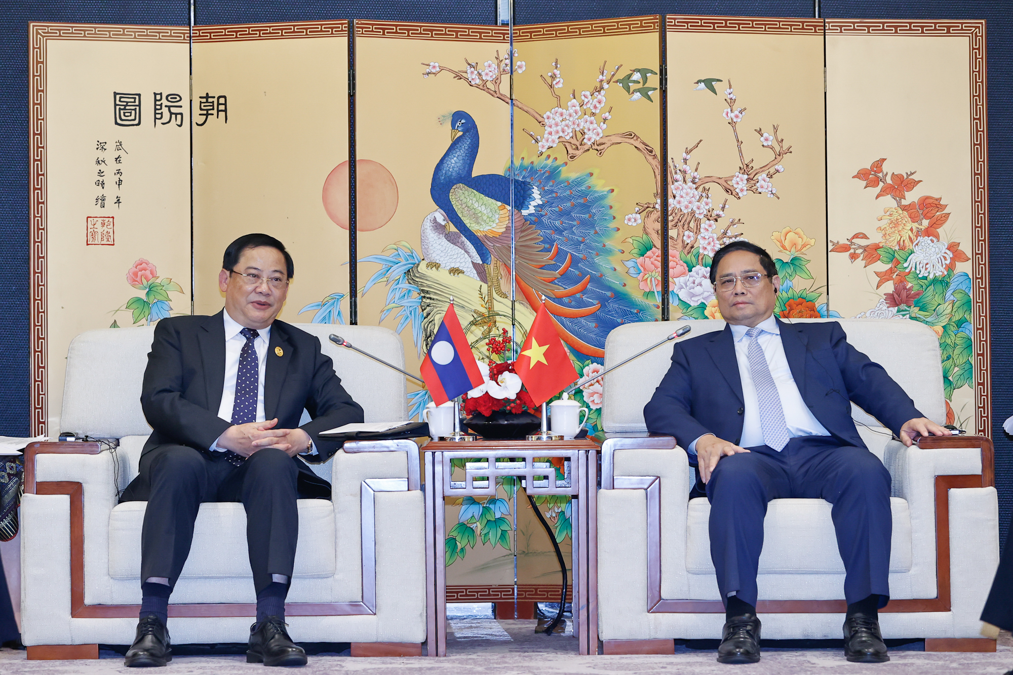 Gặp lãnh đạo Lào, Campuchia, Thủ tướng đề nghị đẩy mạnh kết nối giao thông- Ảnh 1. Gặp lãnh đạo Lào, Campuchia, Thủ tướng đề nghị đẩy mạnh kết nối giao thông- Ảnh 1.