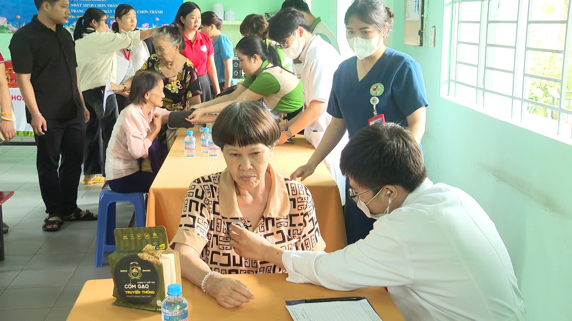 Chương trình “Trao yêu thương – Nhận nự cười”