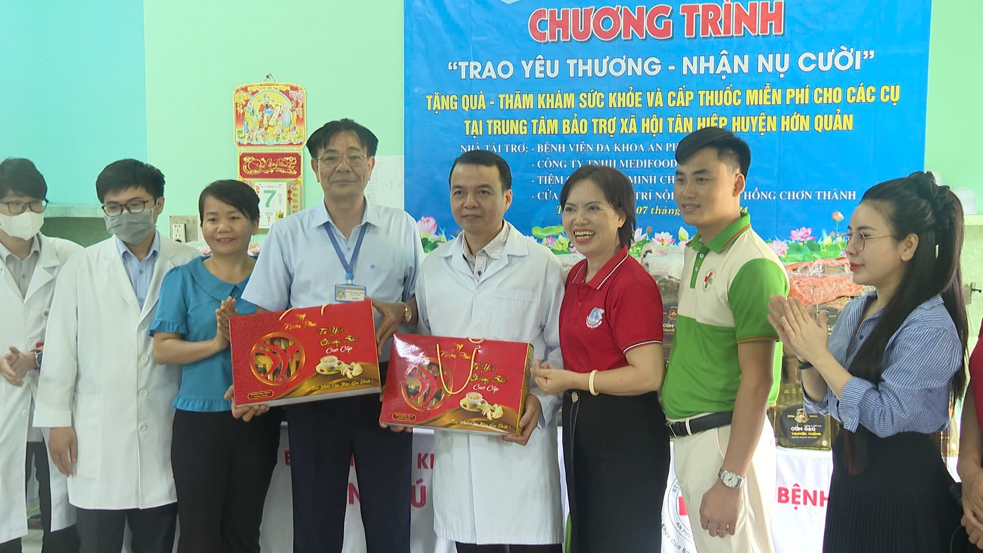 Chương trình “Trao yêu thương – Nhận nự cười”