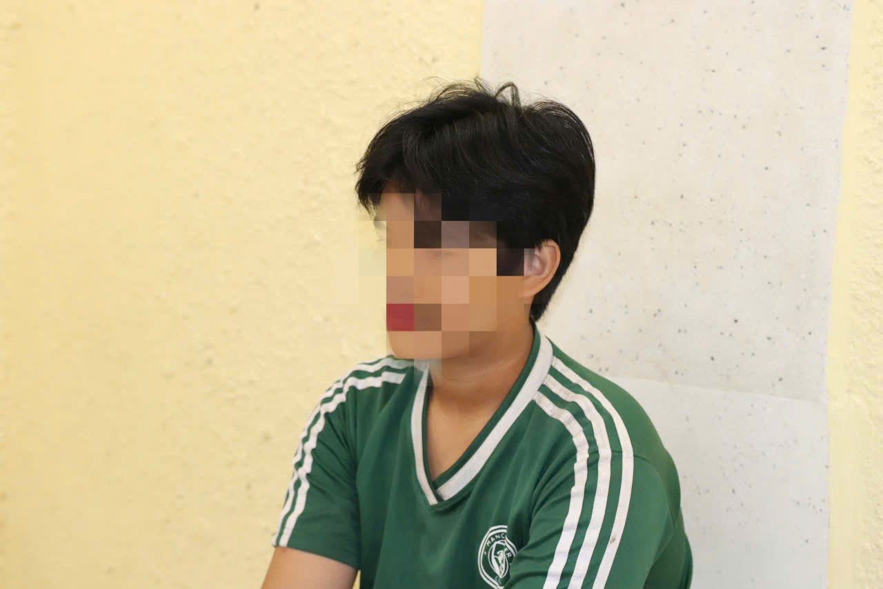 Hai thiếu niên thản nhiên đi chơi game sau khi giết người- Ảnh 1. Hai thiếu niên thản nhiên đi chơi game sau khi giết người- Ảnh 1.