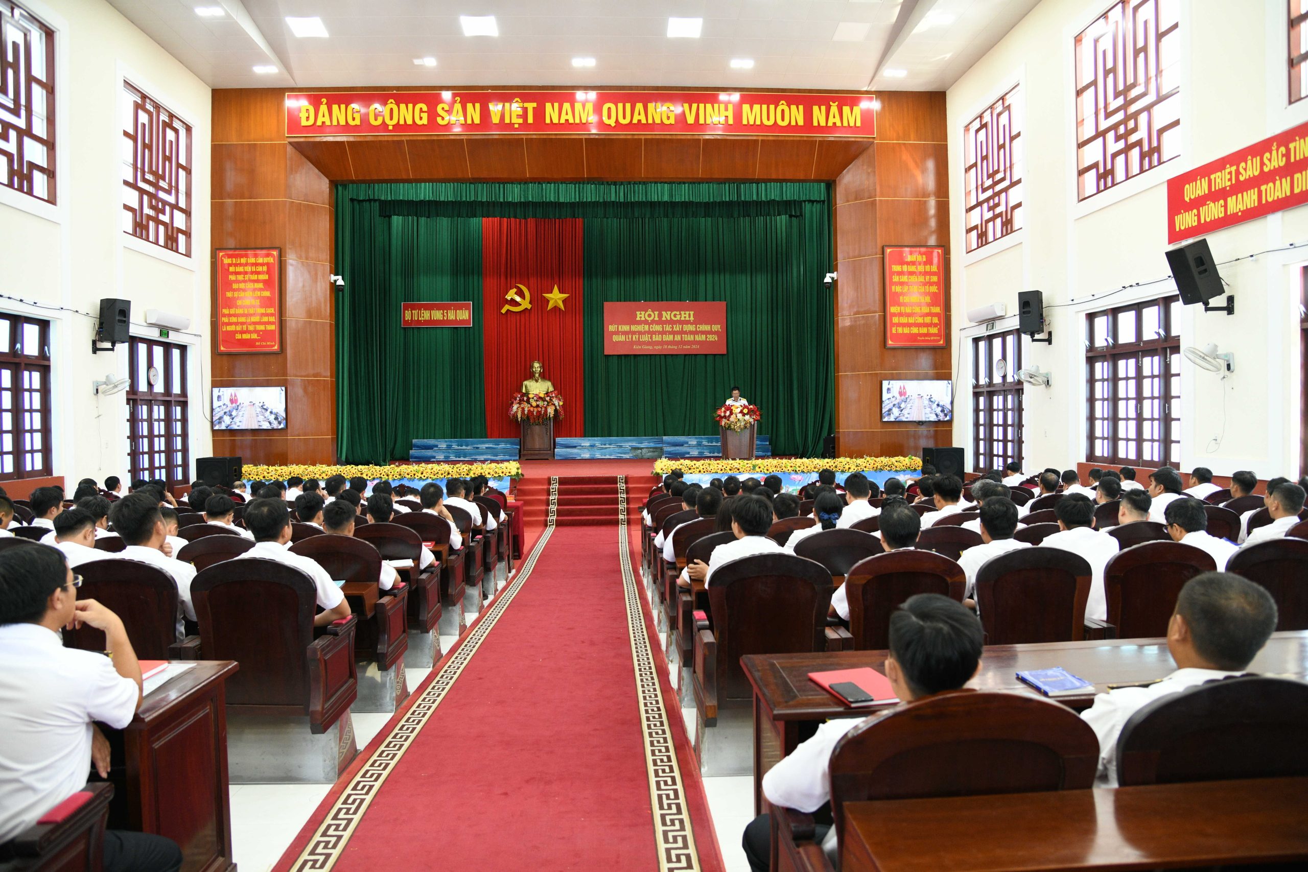 Bộ Tư lệnh Vùng 5 Hải quân thực hiện tốt công tác xây dựng chính quy