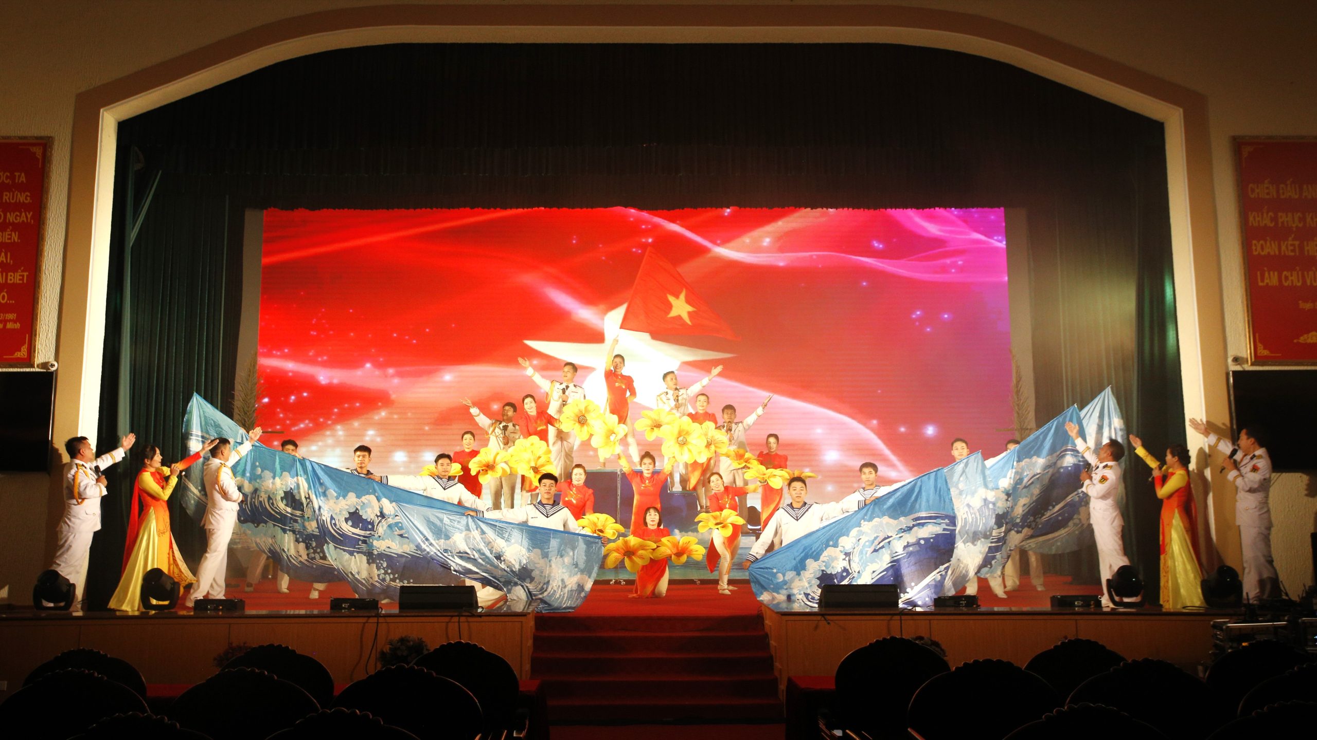 Đoàn nghệ thuật Bộ Tư lệnh Vùng 5 Hải quân đạt thành tích xuất sắc trong liên hoan nghệ thuật quần chúng