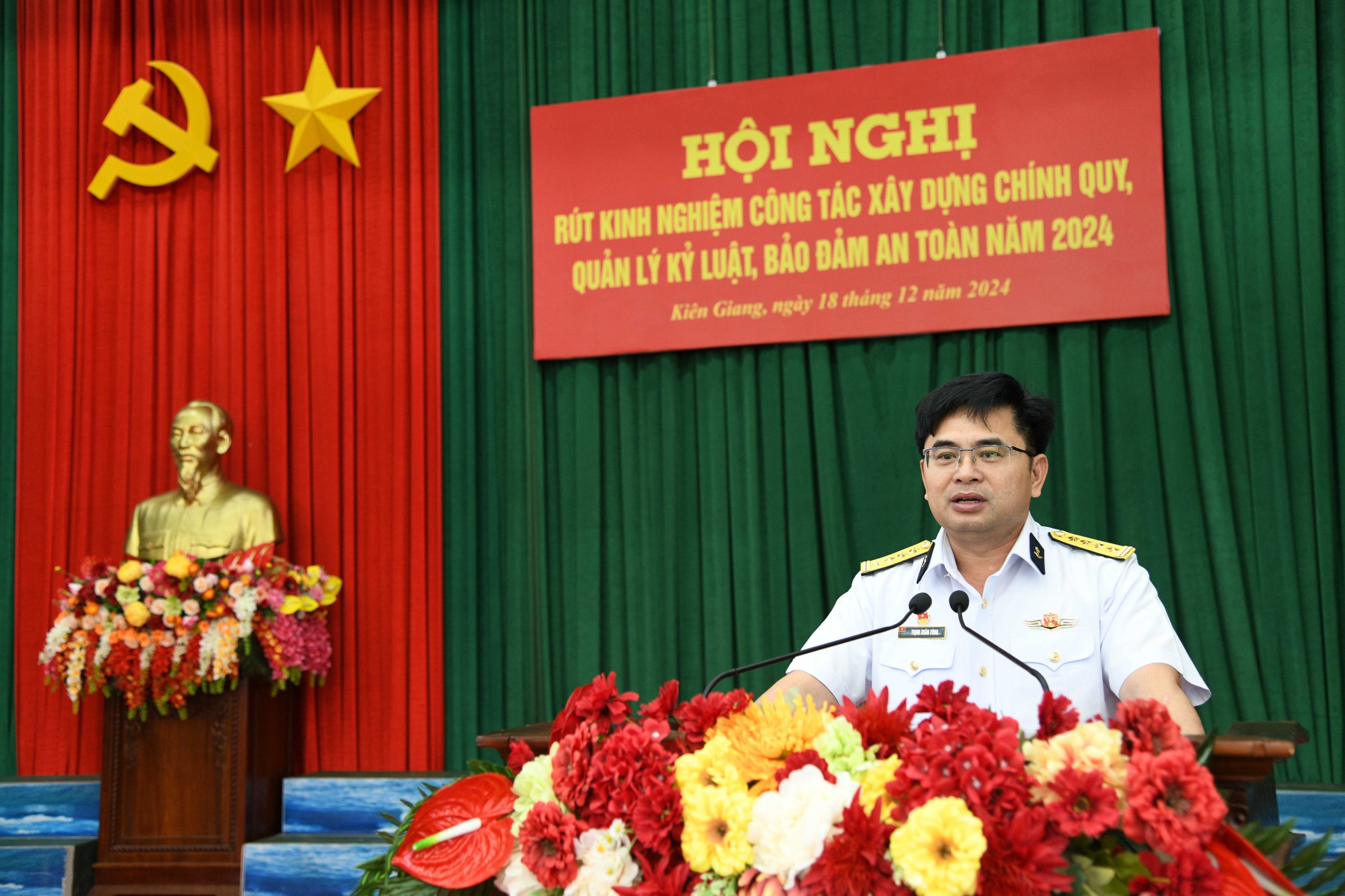 Bộ Tư lệnh Vùng 5 Hải quân thực hiện tốt công tác xây dựng chính quy