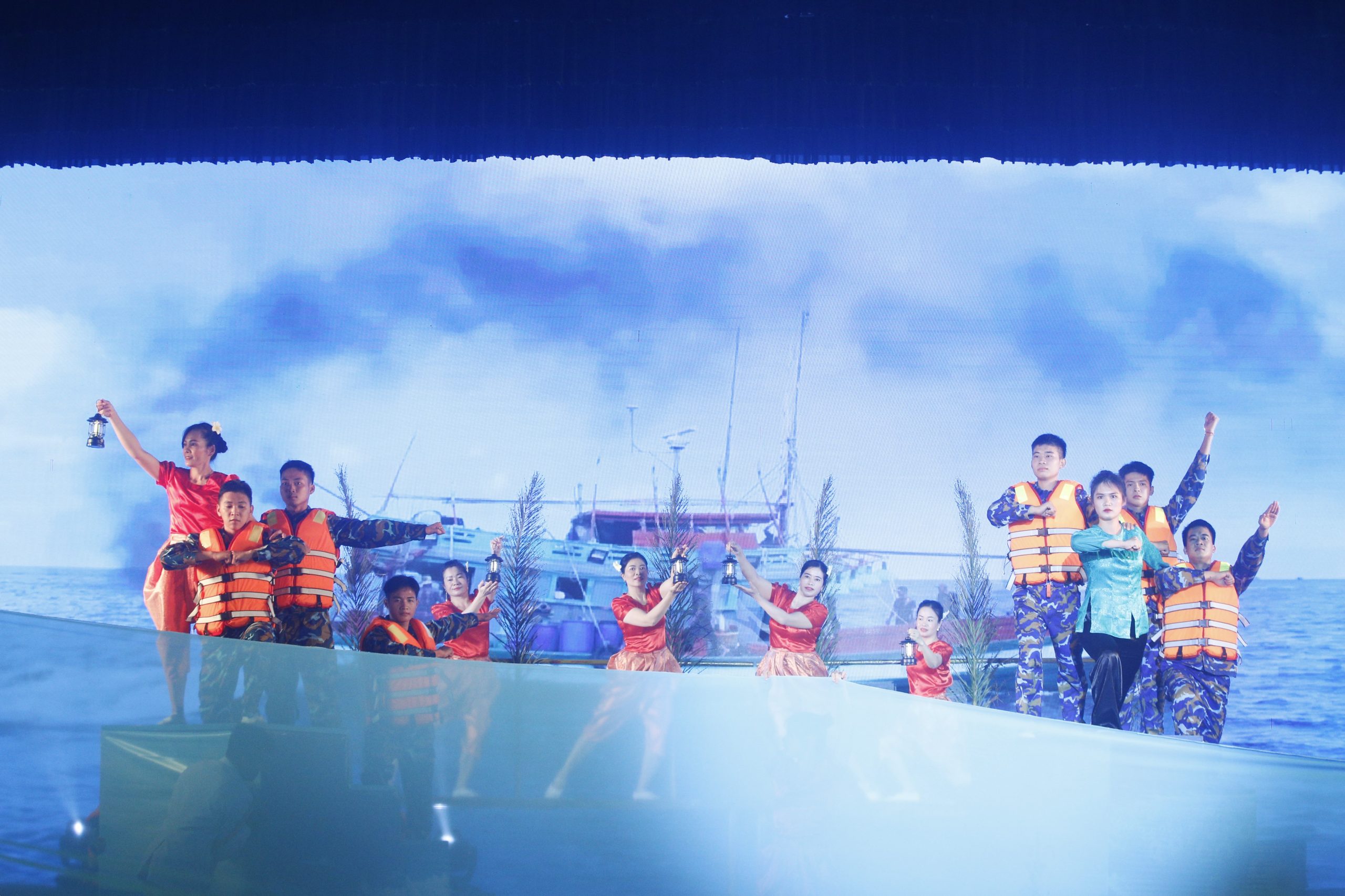 Đoàn nghệ thuật Bộ Tư lệnh Vùng 5 Hải quân đạt thành tích xuất sắc trong liên hoan nghệ thuật quần chúng
