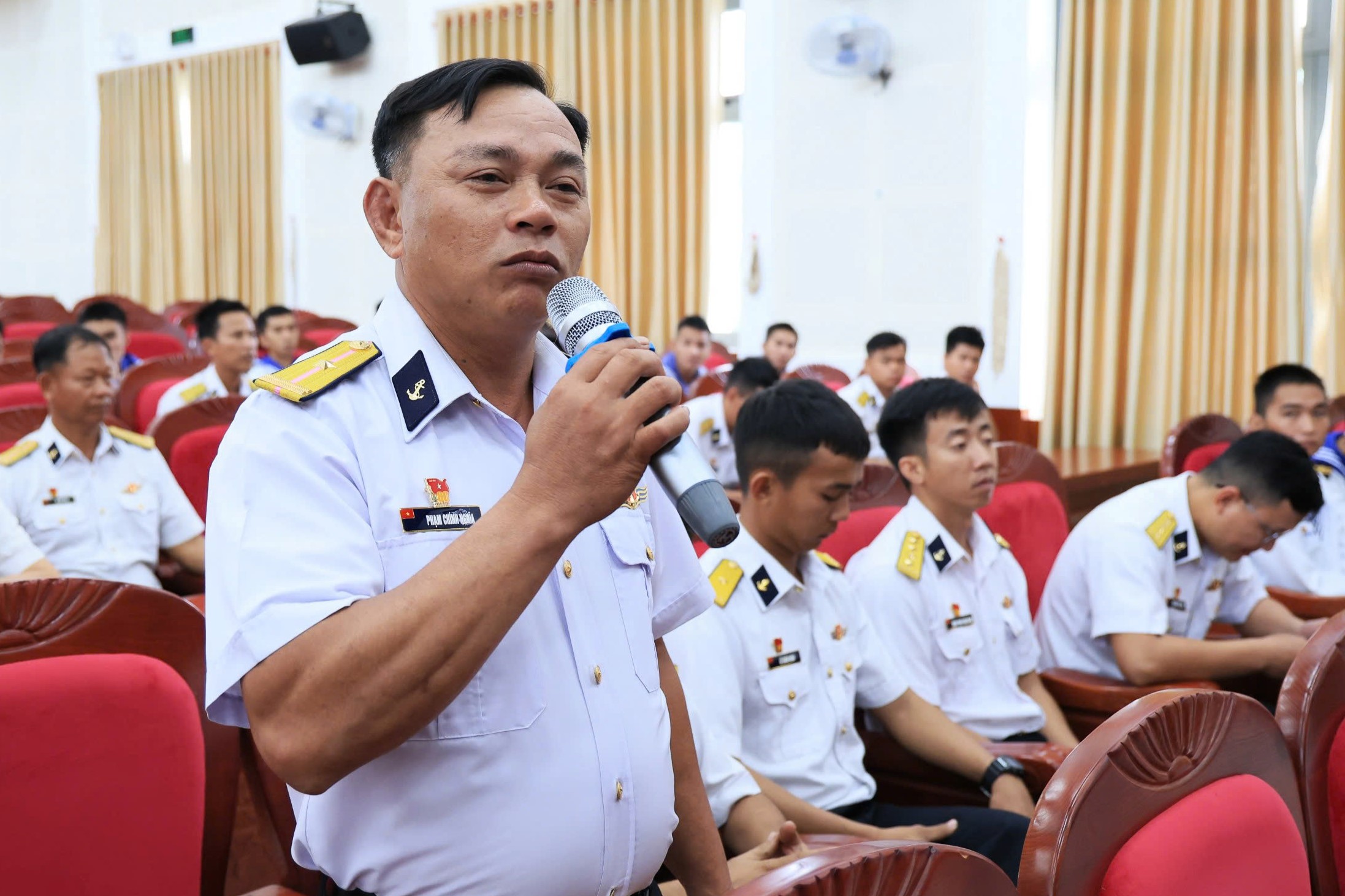 Bộ Tư lệnh Vùng 5 Hải quân bàn giao “Nhà đồng đội” tại Cà Mau