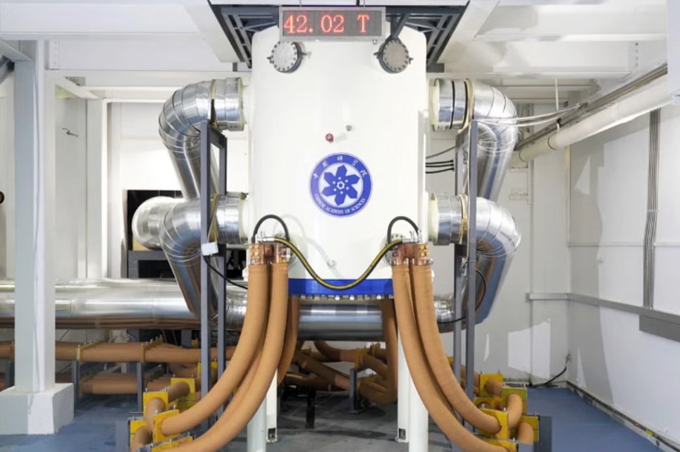 Trung Quốc chế tạo nam châm mạnh nhất thế giới- Ảnh 1.