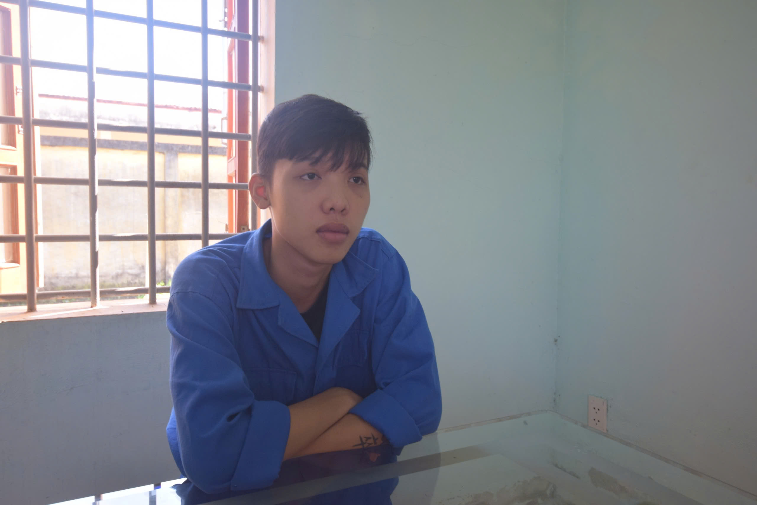 Nam thanh niên bị đâm tử vong khi đang ngồi trong nhà chơi game- Ảnh 1.