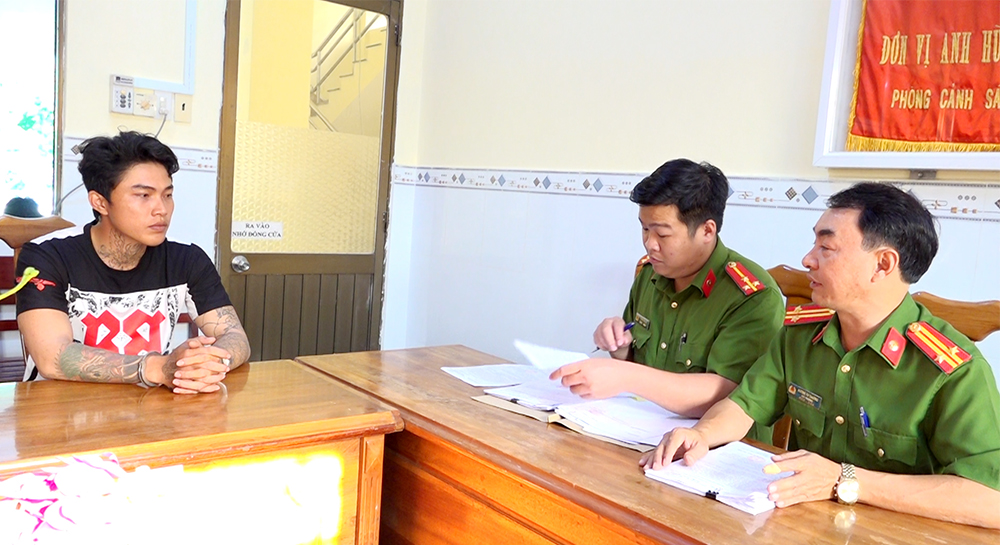 An Giang: Truy sát bạn nhậu vì nhớ chuyện "ân oán" 5 năm trước- Ảnh 1. An Giang: Truy sát bạn nhậu vì nhớ chuyện "ân oán" 5 năm trước- Ảnh 1.