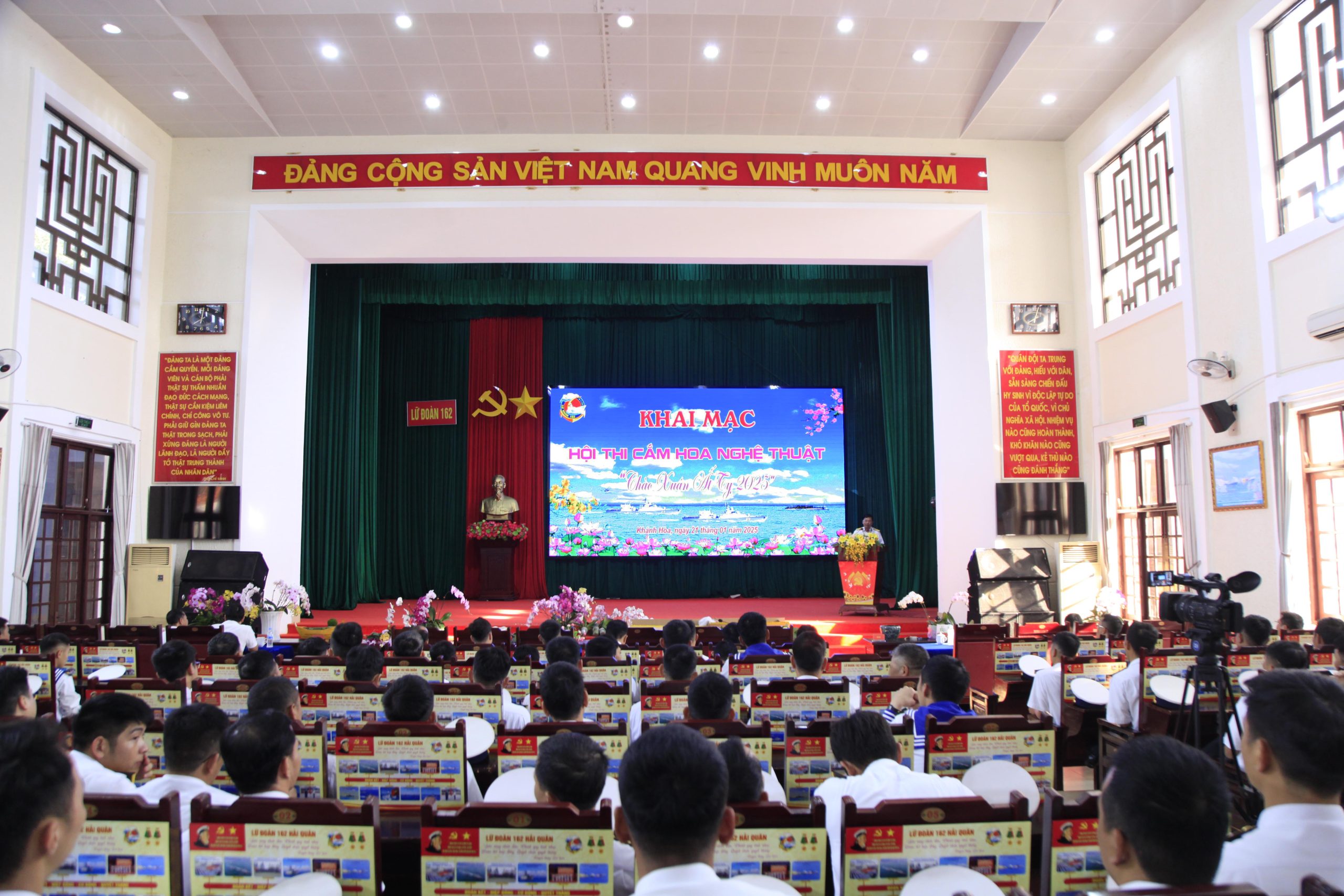 Lữ đoàn 162, Vùng 4 Hải quân, Hội thi cắm hoa “Sắc xuân trên những chiến hạm”.