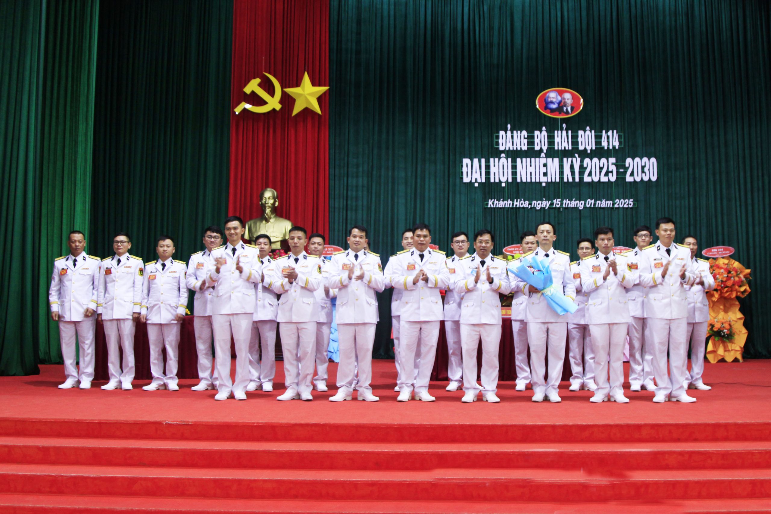 Vùng 4 hải quân chỉ đạo Đại hội Đảng bộ Hải đội 414 làm trước