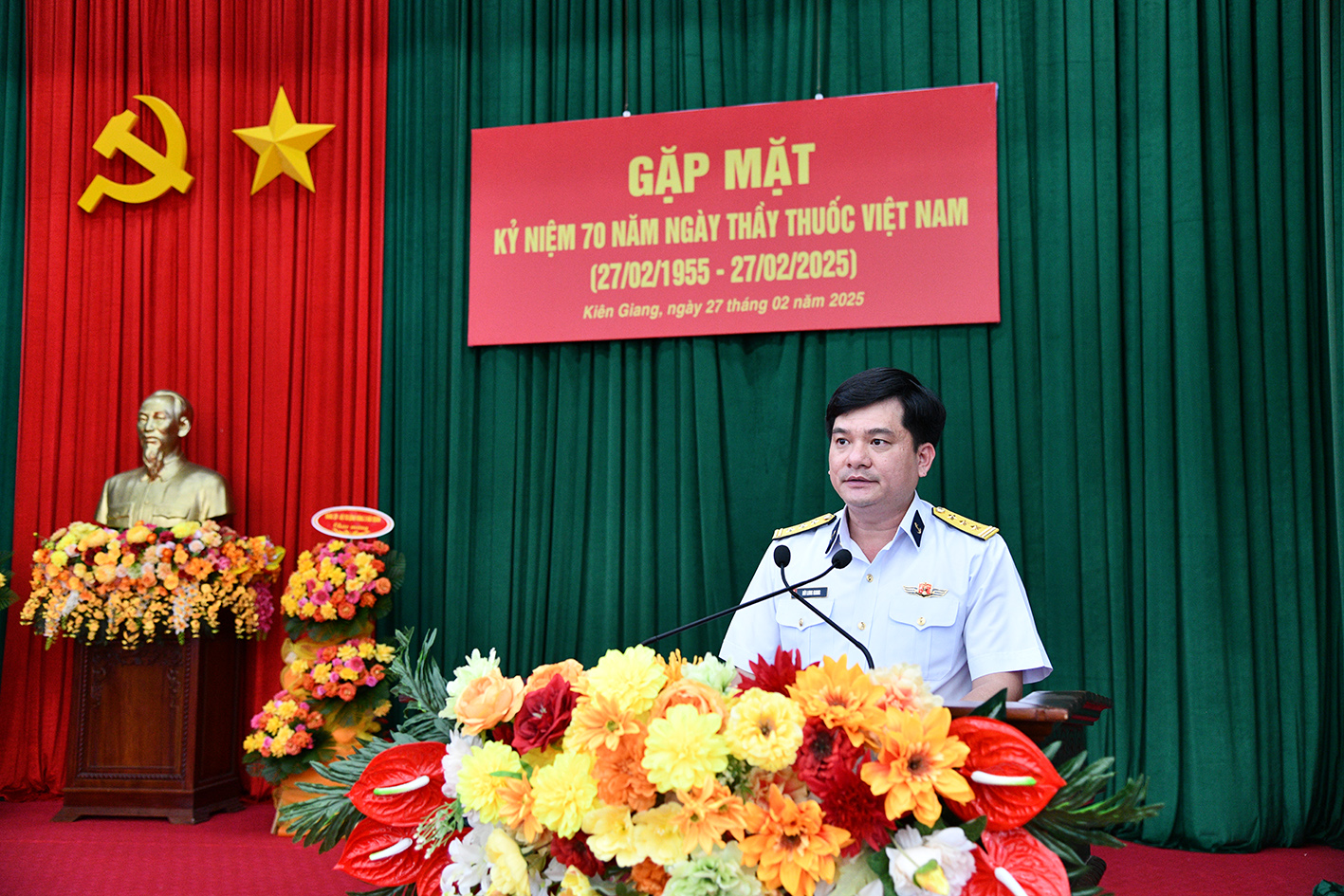 Vùng 5 Hải quân gặp mặt kỷ niệm 70 năm Ngày Thầy thuốc Việt Nam