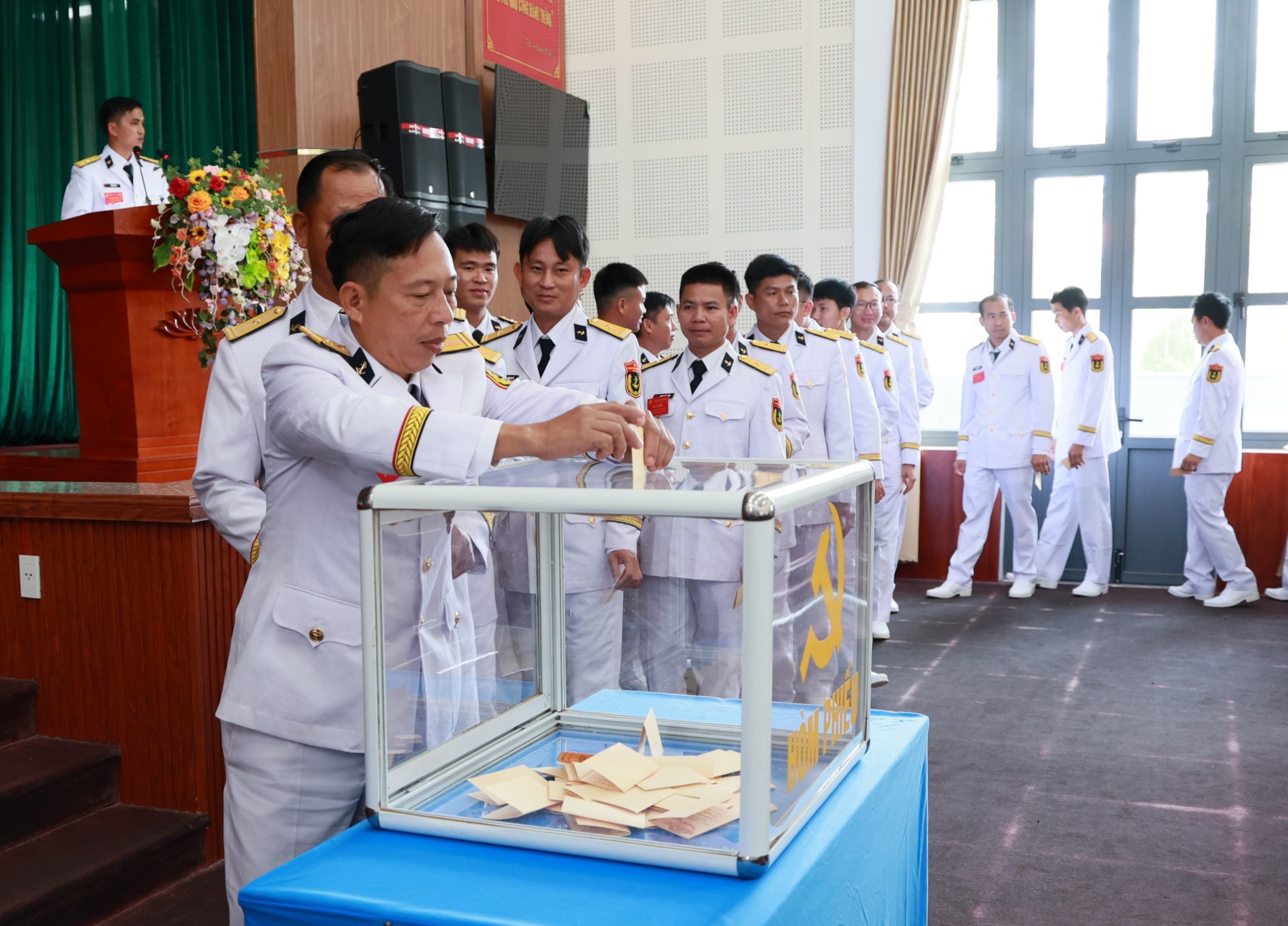 Lữ đoàn 175 chỉ đạo Đại hội Đảng bộ Hải đội 515 làm trước