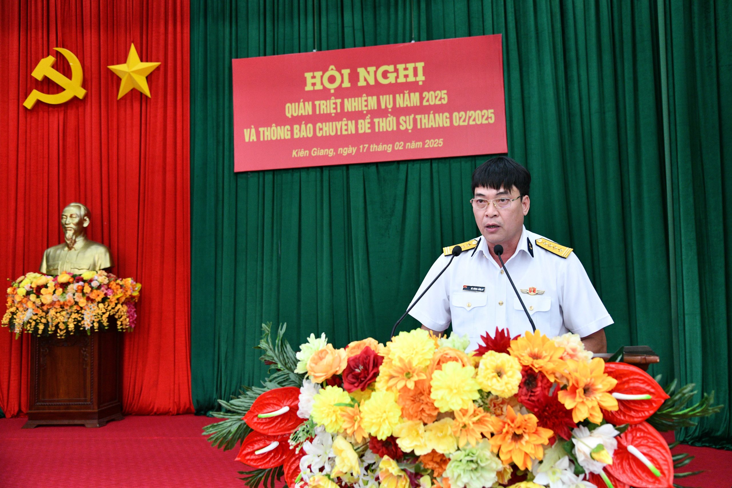 Bộ Tư lệnh Vùng 5 Hải quân quán triệt nhiệm vụ của Quân chủng Hải quân năm 2025