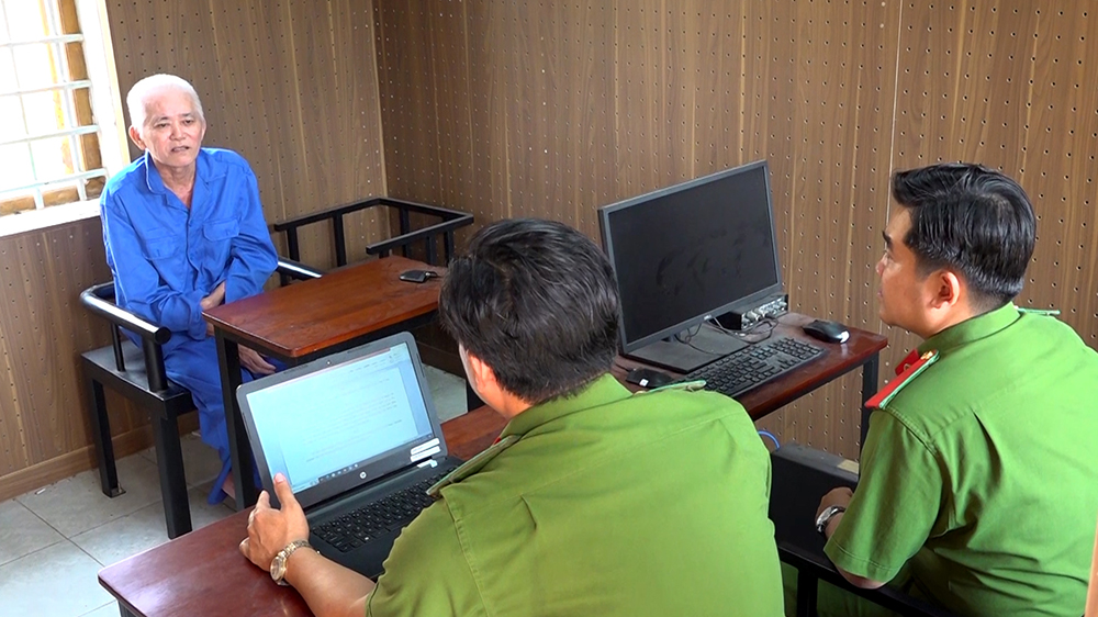 Bắt giữ đối tượng mở 23 công ty ghi khống gần 270 tỷ đồng hóa đơn- Ảnh 1. Bắt giữ đối tượng mở 23 công ty ghi khống gần 270 tỷ đồng hóa đơn- Ảnh 1.