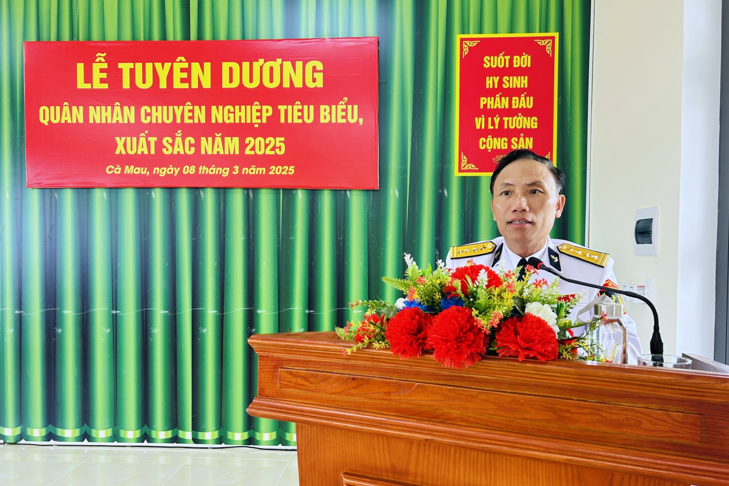 Trung tâm Bảo đảm Kỹ thuật – Hậu cần Vùng 5 tuyên dương quân nhân chuyên nghiệp tiêu biểu, xuất sắc