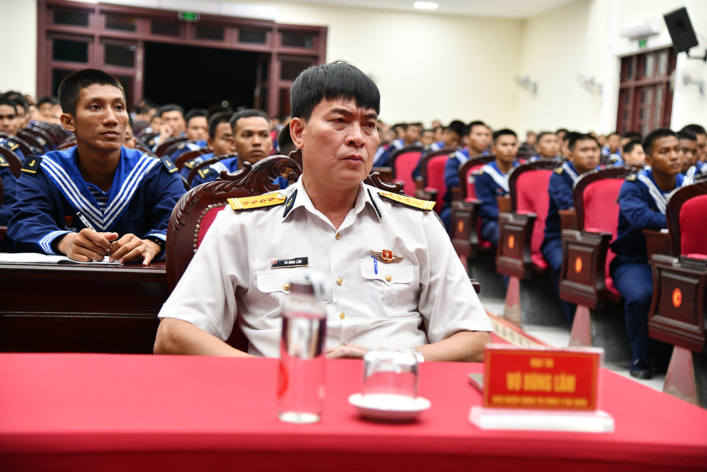 Vùng 5 Hải quân thông tin về biển, đảo cho chiến sĩ mới nhập ngũ năm 2025