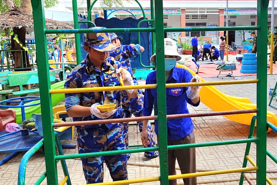 Vùng 5 Hải quân tổ chức “Ngày thứ 7 tình nguyện”