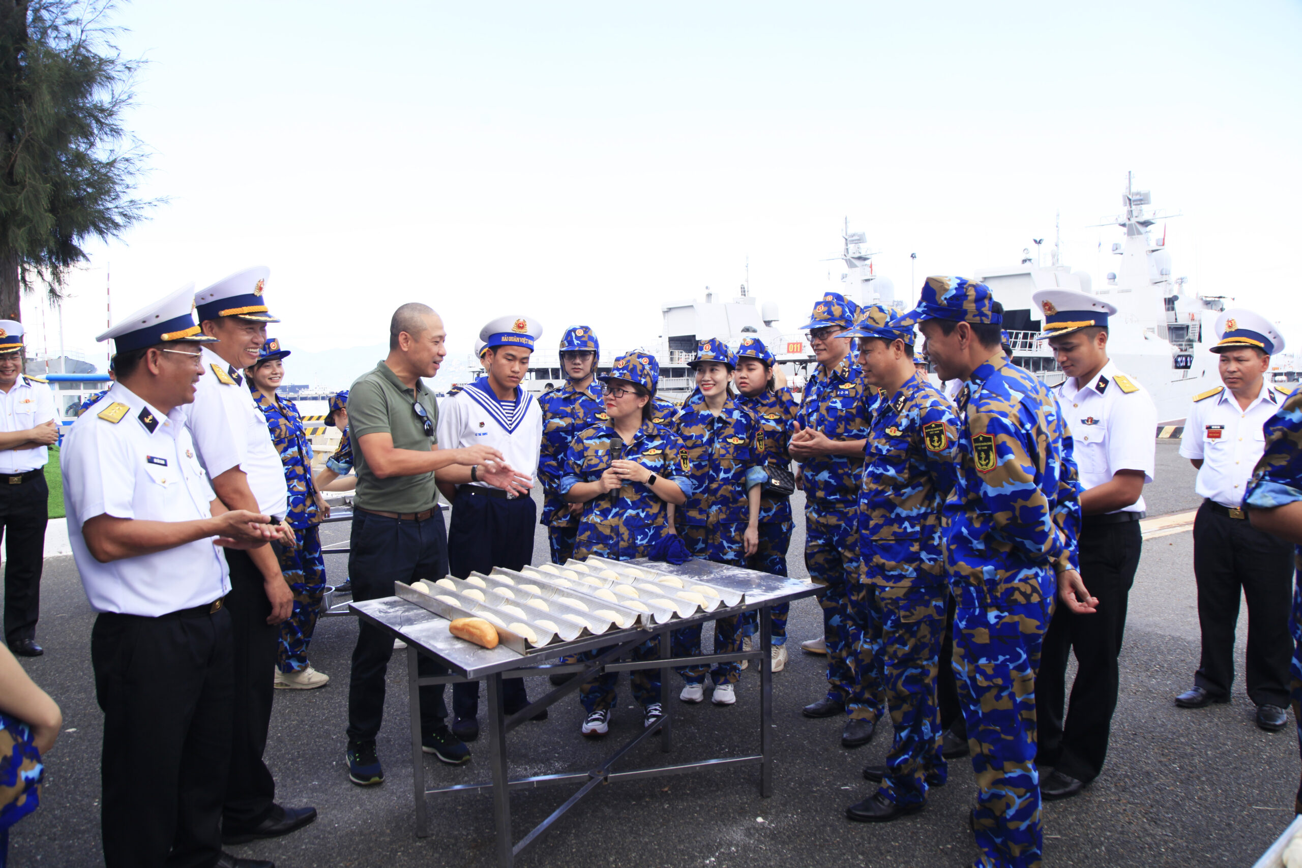 Ấn tượng những trải nghiệm thực tế cùng bộ đội Hải quân của Công ty TNHH phần mềm FPT Hồ Chí Minh