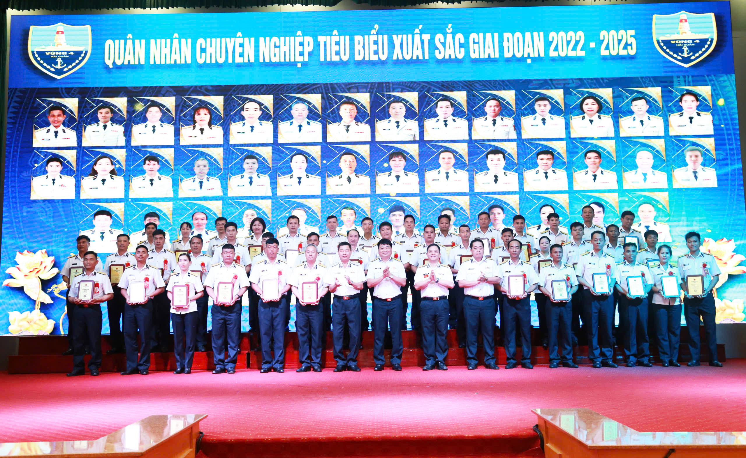 Bộ tư lệnh Vùng 4 Hải quân tuyên dương Quân nhân chuyên nghiệp tiêu biểu xuất sắc giai đoạn 2022-2025
