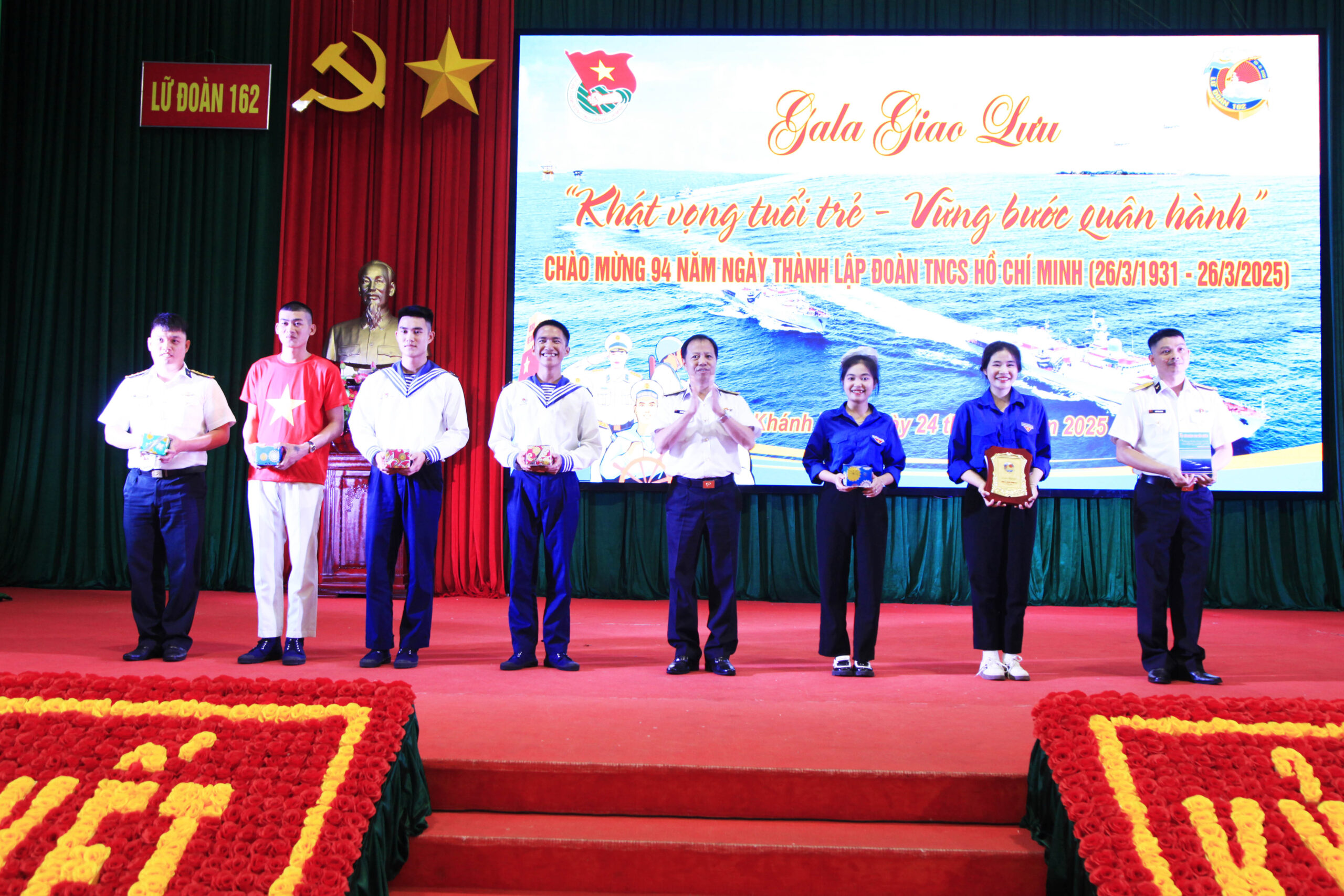 Ấn tượng đêm gala giao lưu văn hoá văn nghệ và các vũ điệu của tuổi trẻ Lữ đoàn 162, Vùng 4 Hải quân