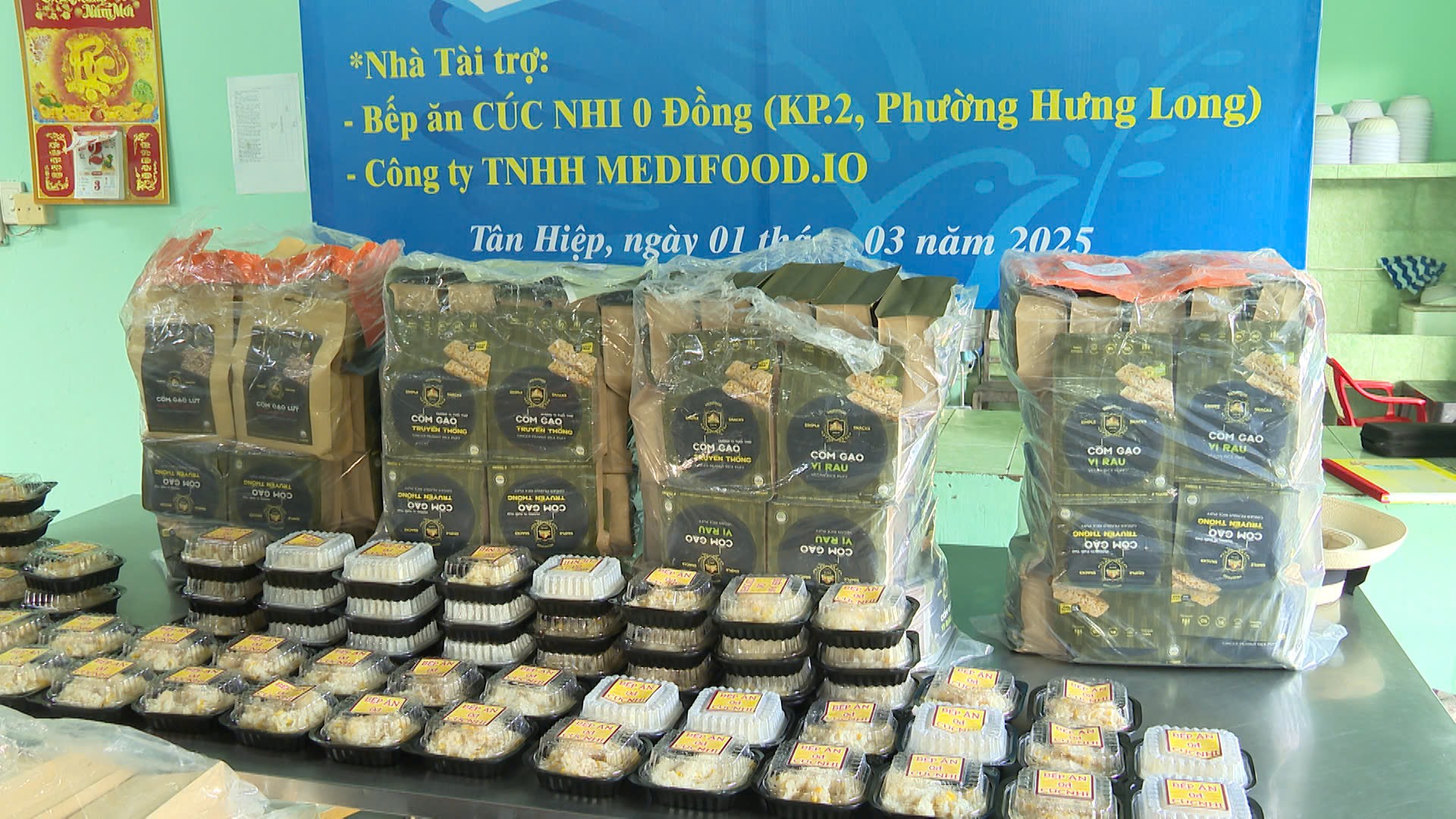 Chương trình “Trao yêu thương- Nhận nụ cười”