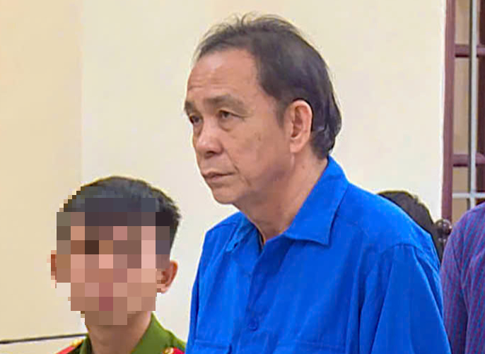 Mua bán nền tái định cư "ảo", cựu phó chủ tịch thị trấn lĩnh án- Ảnh 1. Mua bán nền tái định cư "ảo", cựu phó chủ tịch thị trấn lĩnh án- Ảnh 1.