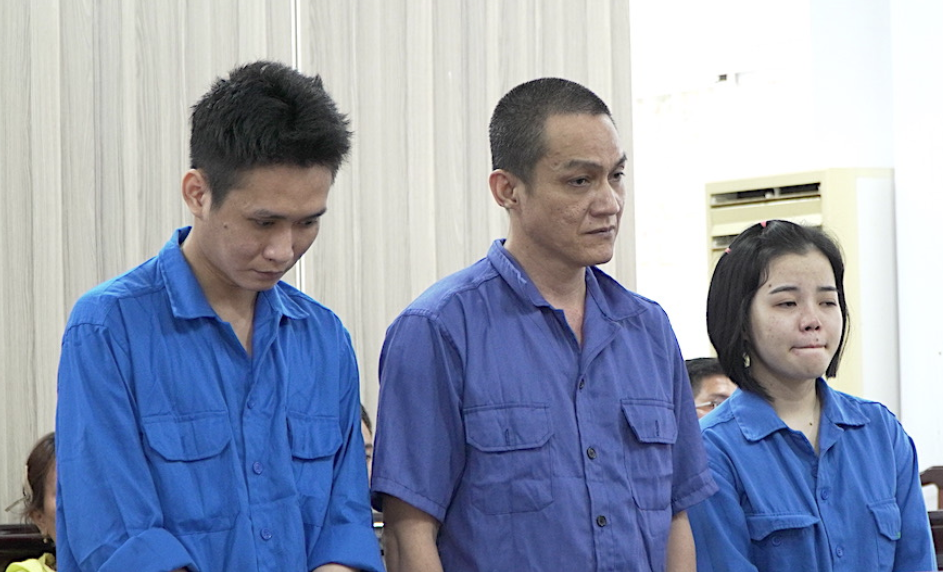 Rủ nhau buôn ma túy, kẻ lãnh án chung thân, người 15 năm tù- Ảnh 1. Rủ nhau buôn ma túy, kẻ lãnh án chung thân, người 15 năm tù- Ảnh 1.