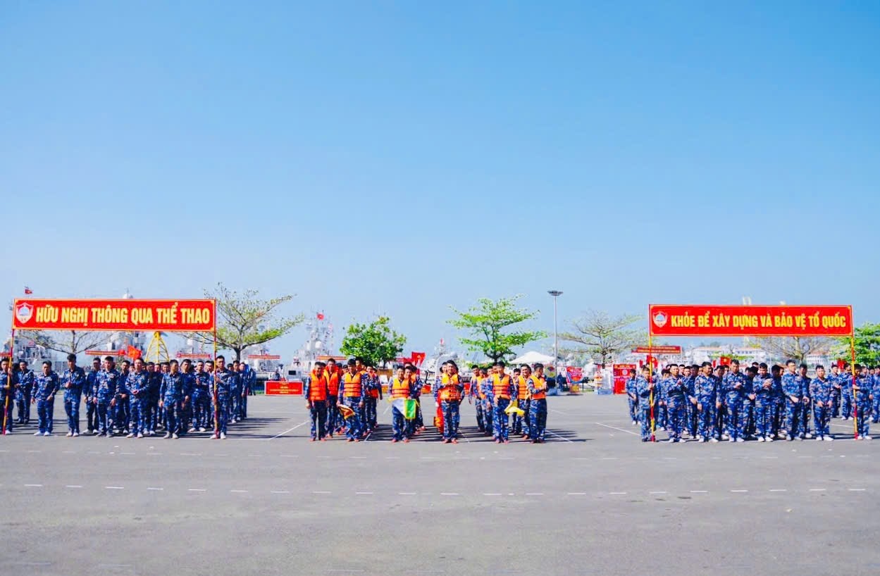 Lữ đoàn 172: Ra quân huấn luyện năm 2025 và phát động đợt thi đua cao điểm “Thần tốc – Quyết thắng”