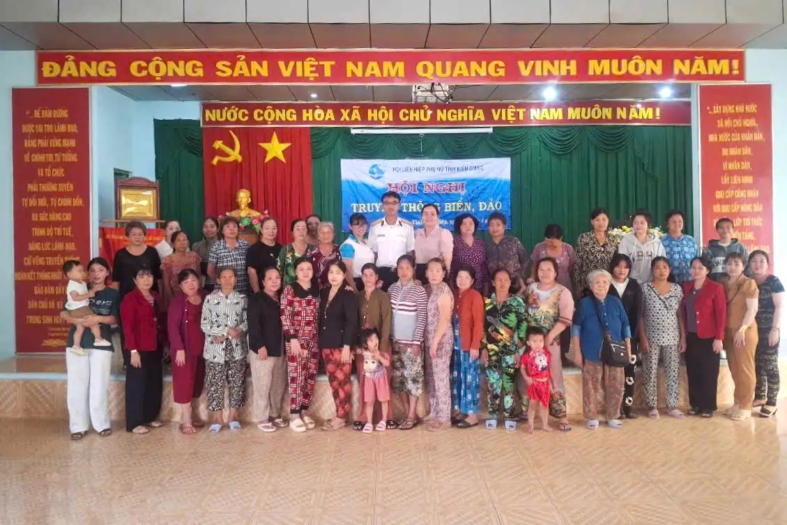 Nâng cao nhận thức về chủ quyền biển, đảo cho phụ nữ tỉnh Kiên Giang