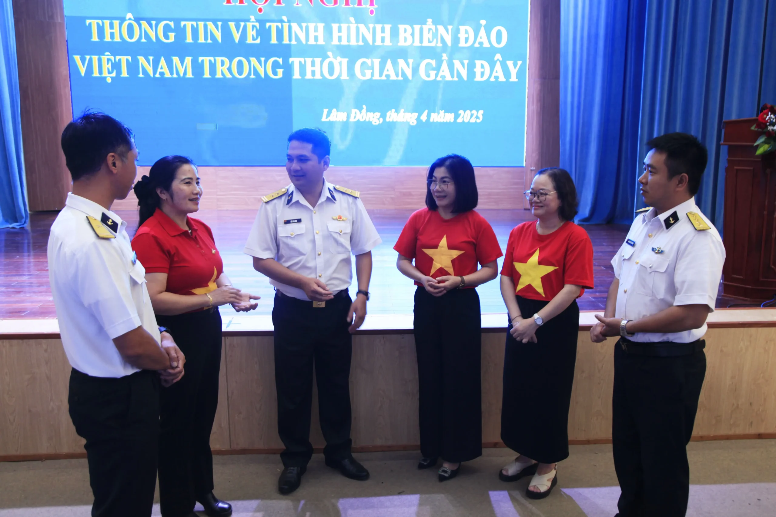 Vùng 4 Hải quân hoàn thành nội dung tuyên truyền biển đảo, thu hút nguồn lực tại Lâm Đồng