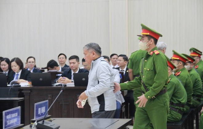 Xét xử nguyên lãnh đạo tỉnh Bắc Ninh: Doanh nghiệp có hồ sơ dự án trước khi mời thầu- Ảnh 1. Xét xử nguyên lãnh đạo tỉnh Bắc Ninh: Doanh nghiệp có hồ sơ dự án trước khi mời thầu- Ảnh 1.