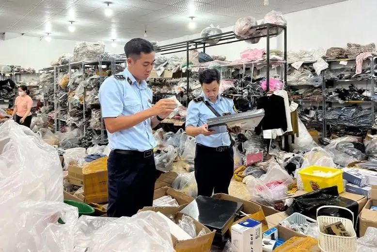 Mở chiến dịch ‘truy quét toàn quốc’ hàng giả, buôn lậu, vi phạm bản quyền