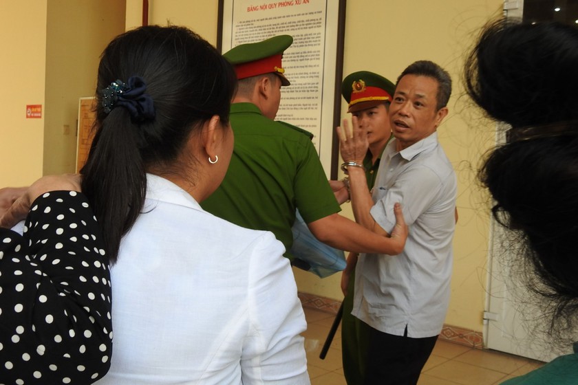 h1-1-1582-5786 Ông Khanh trong một phiên xử. (Ảnh: Bùi Yên)