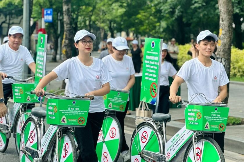 Đạp xe hưởng ứng Ngày Thế giới không hút thuốc lá 31/5 và Tuần lễ Quốc gia không hút thuốc lá 25/5 - 31/5 năm 2024 (Ảnh minh họa: PV)