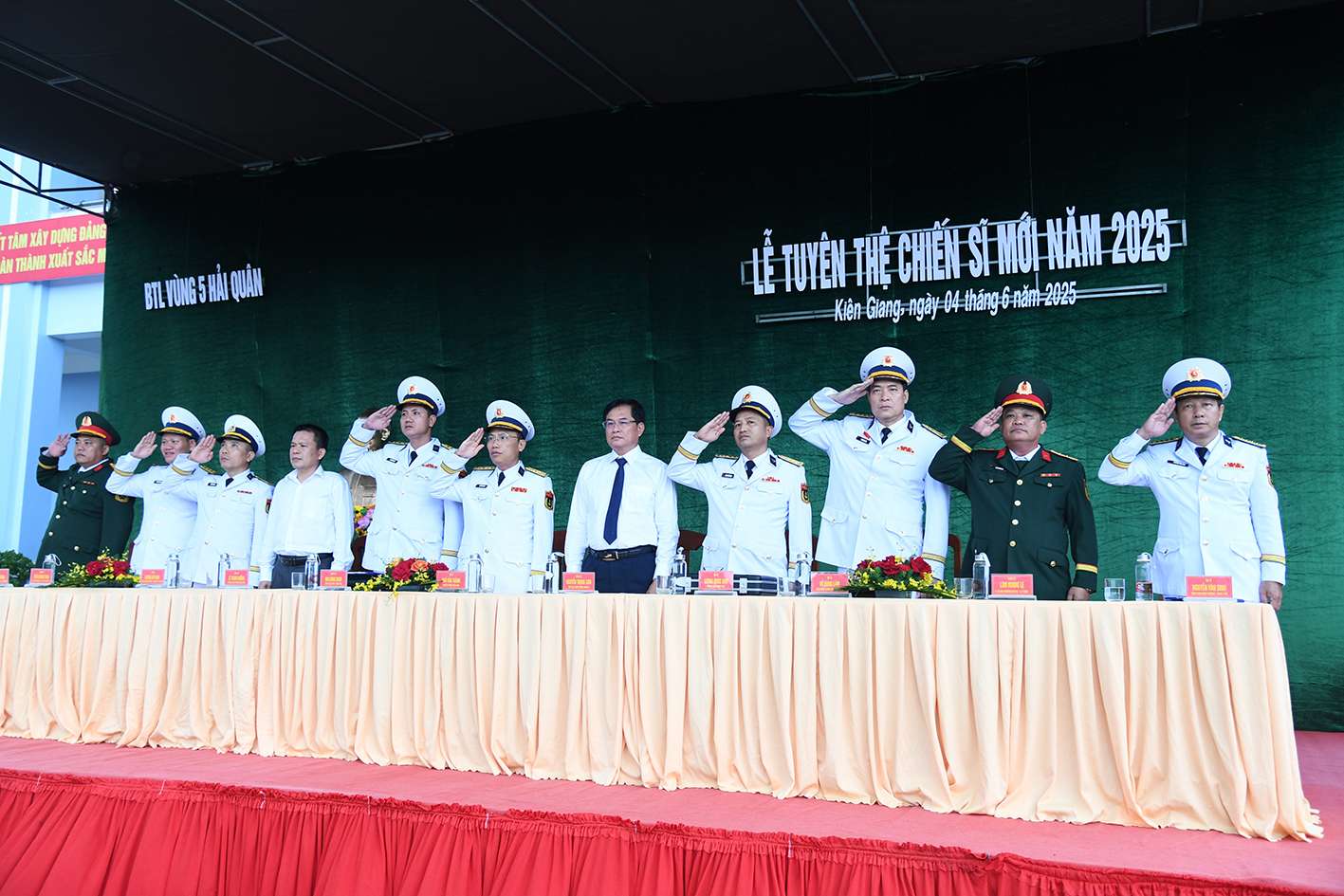 Bộ Tư lệnh Vùng 5 Hải quân tổ chức Lễ tuyên thệ chiến sĩ mới năm 2025