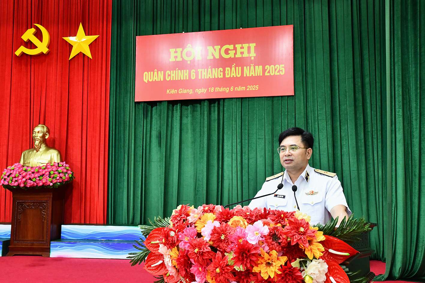 Vùng 5 Hải quân: Hội nghị quân chính 6 tháng đầu năm 2025