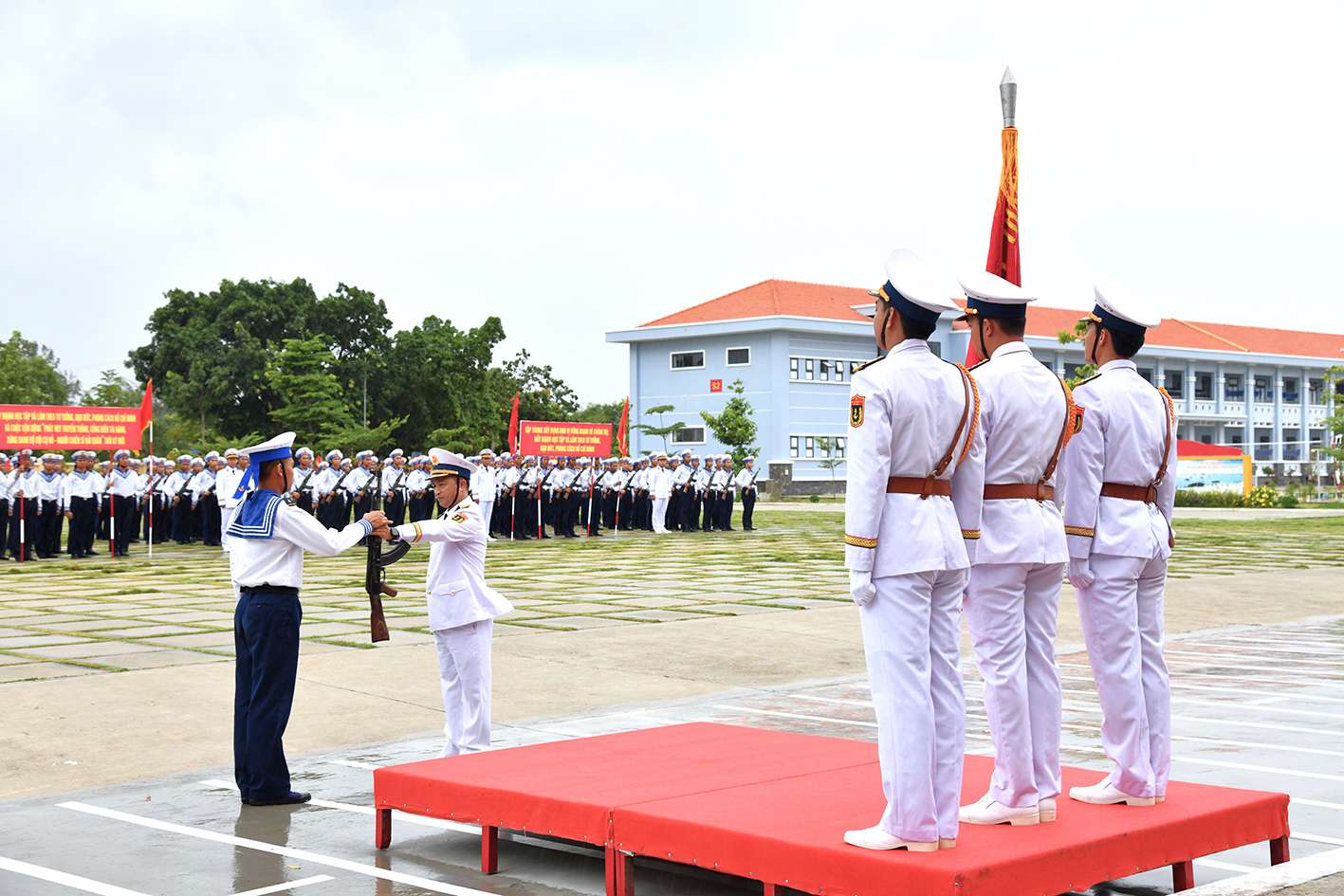 Bộ Tư lệnh Vùng 5 Hải quân tổ chức Lễ tuyên thệ chiến sĩ mới năm 2025