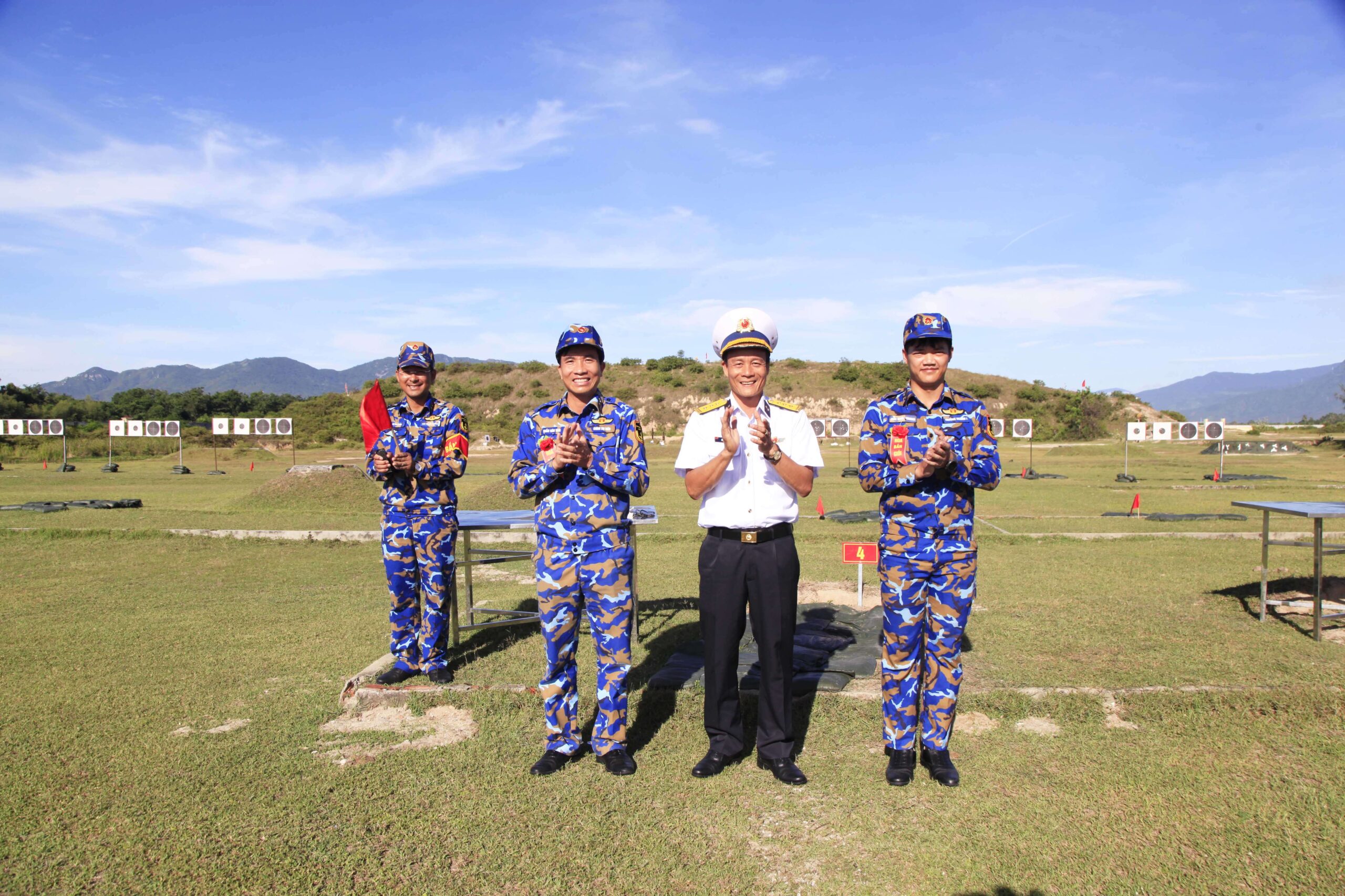 Lữ đoàn 162, Vùng 4 Hải quân kiểm tra bắn đạn thật súng bộ binh năm 2025