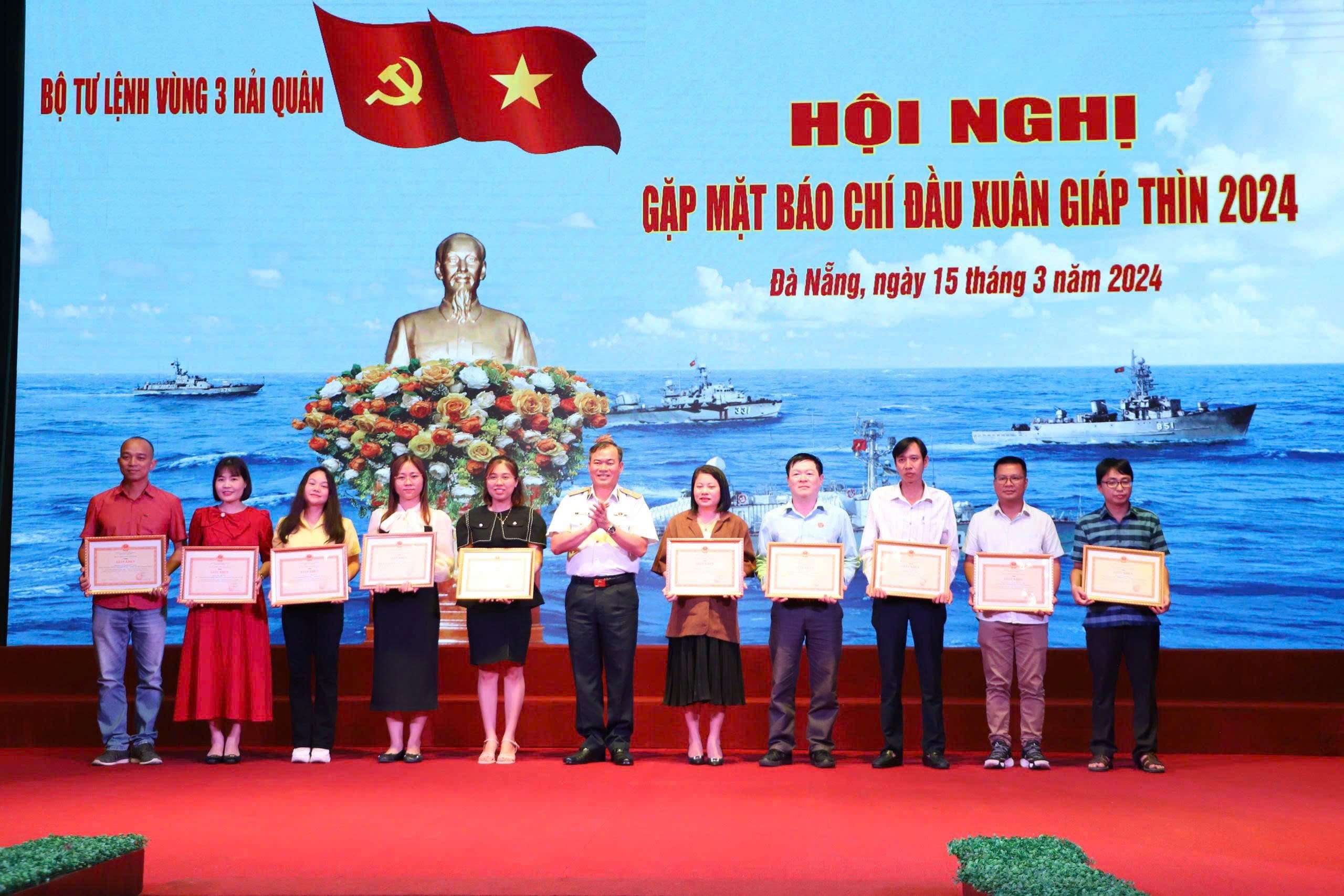 Vùng 3 Hải quân tri ân và lời cảm ơn sâu sắc những người làm báo