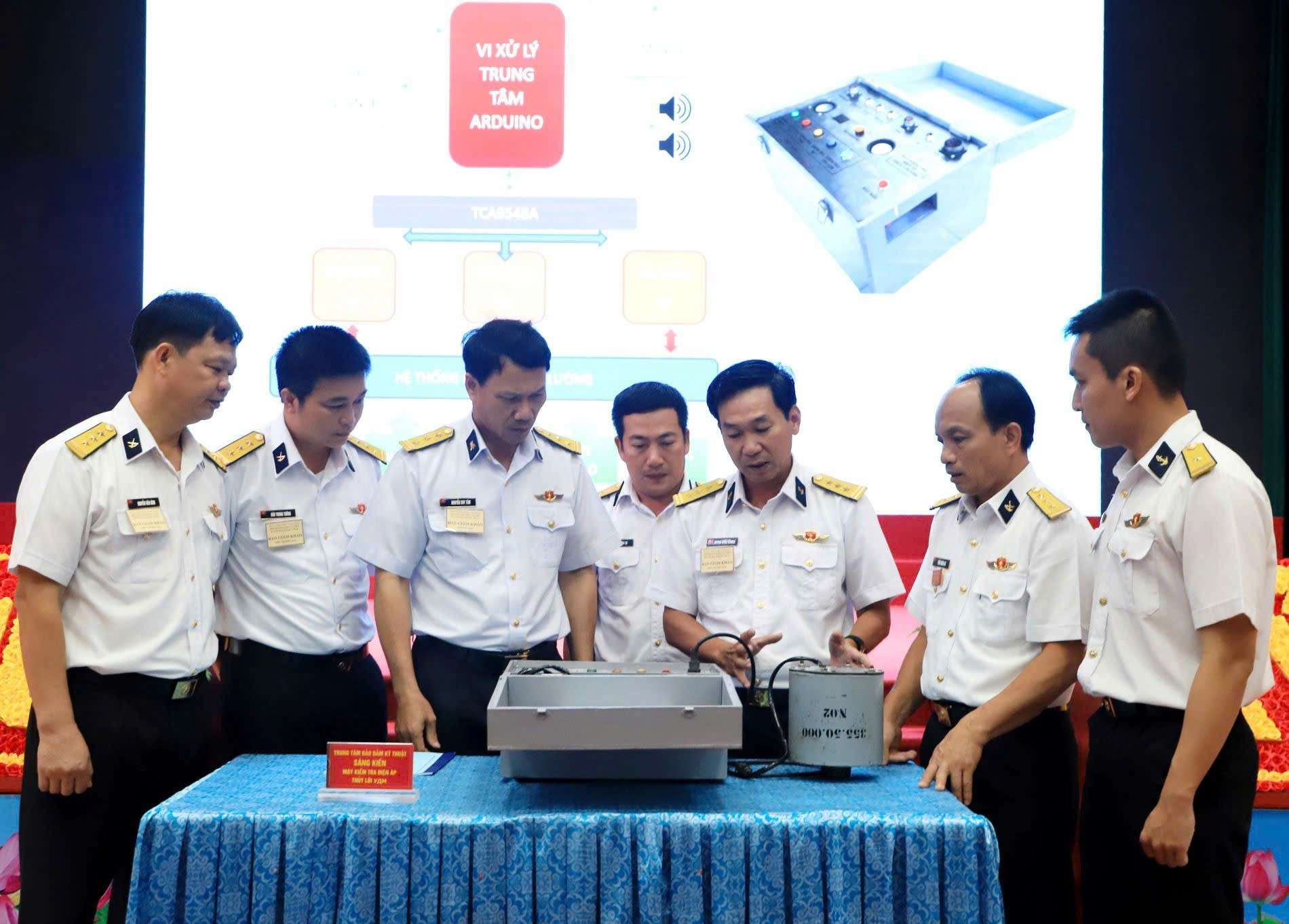 Vùng 3. Hội nghị quân chính 6 tháng đầu năm 2025