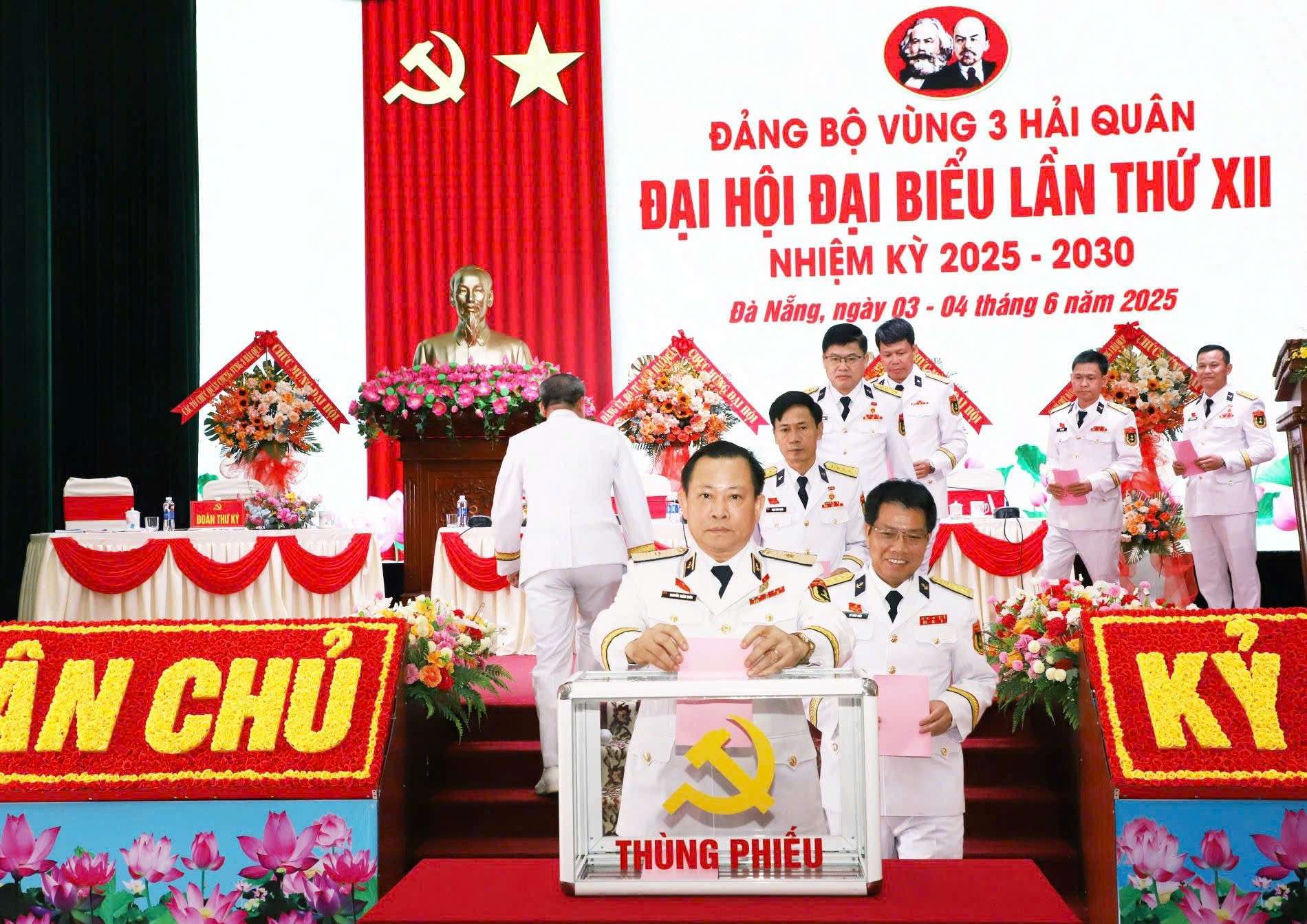 Vùng 3. Hội nghị quân chính 6 tháng đầu năm 2025