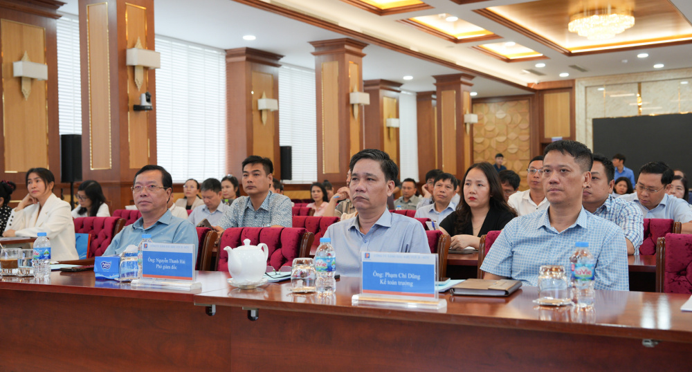 petrolimex-sai-gon-to-chuc-7-lop-hoc-ung-dung-tri-tue-nhan-tao-toi-gan-500-cbcnv_68426e5c74a03 trí tuệ nhân tạo