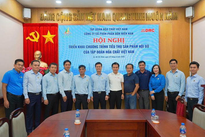 phan-bon-mien-nam-cao-su-da-nang-gan-ket-vi-nguoi-lao-dong-va-hang-viet-chat-luong_68400bca0ab1d phân bón miền nam