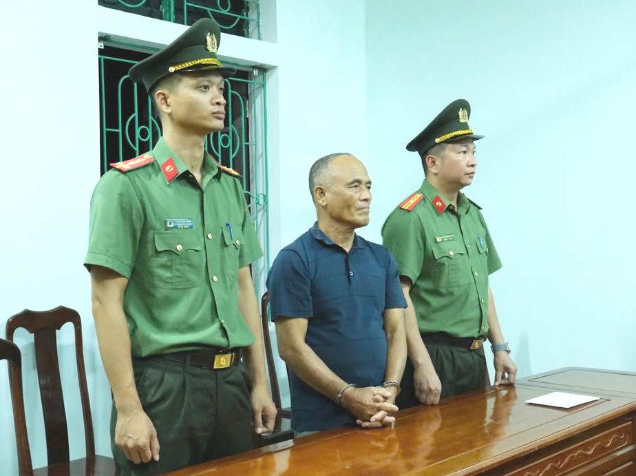 Khởi tố đối tượng lợi dụng quyền tự do dân chủ, xâm phạm lợi ích Nhà nước, cá nhân Khởi tố đối tượng lợi dụng quyền tự do dân chủ, xâm phạm lợi ích Nhà nước, cá nhân