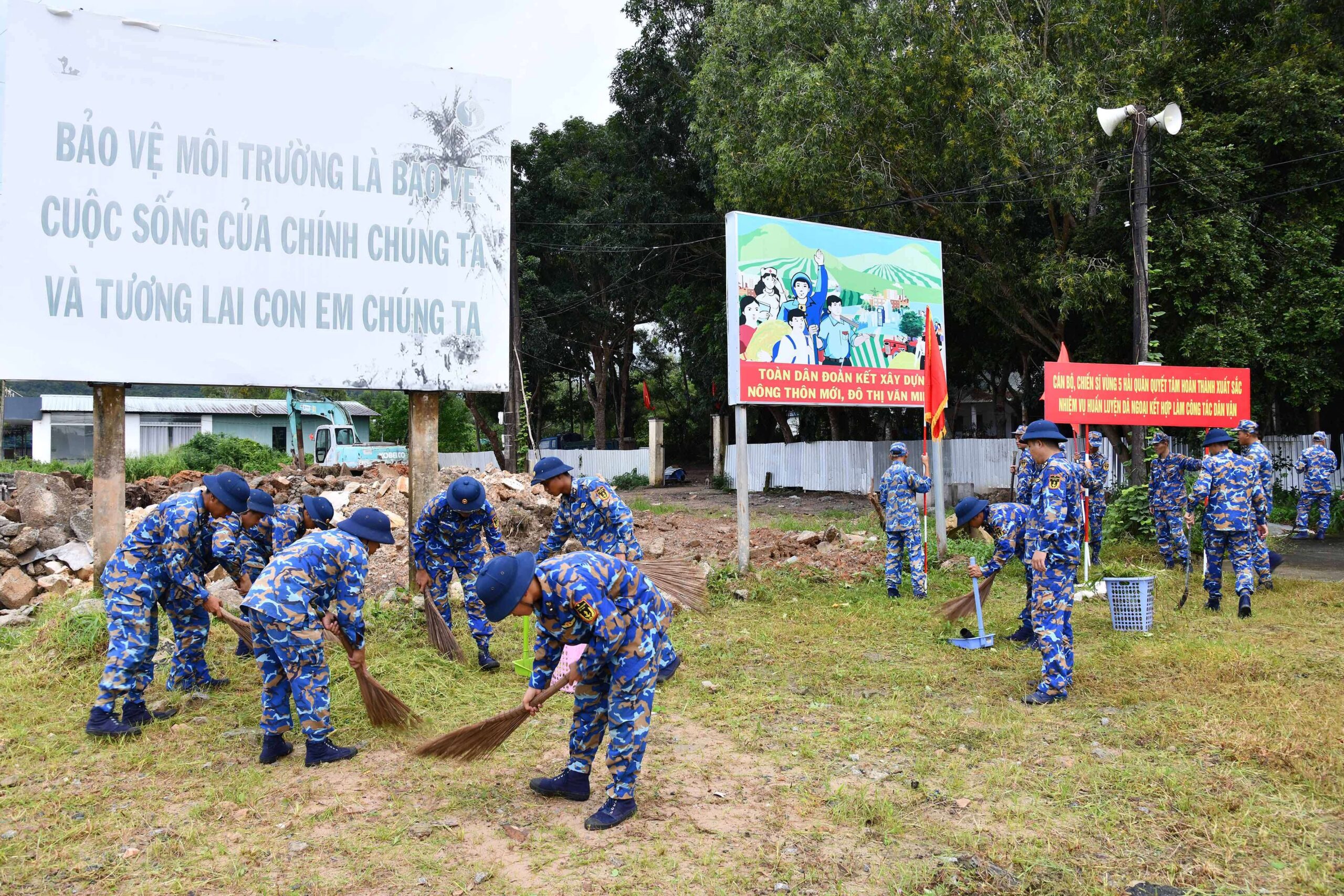 Đậm sâu nghĩa tình quân dân nơi đảo ngọc